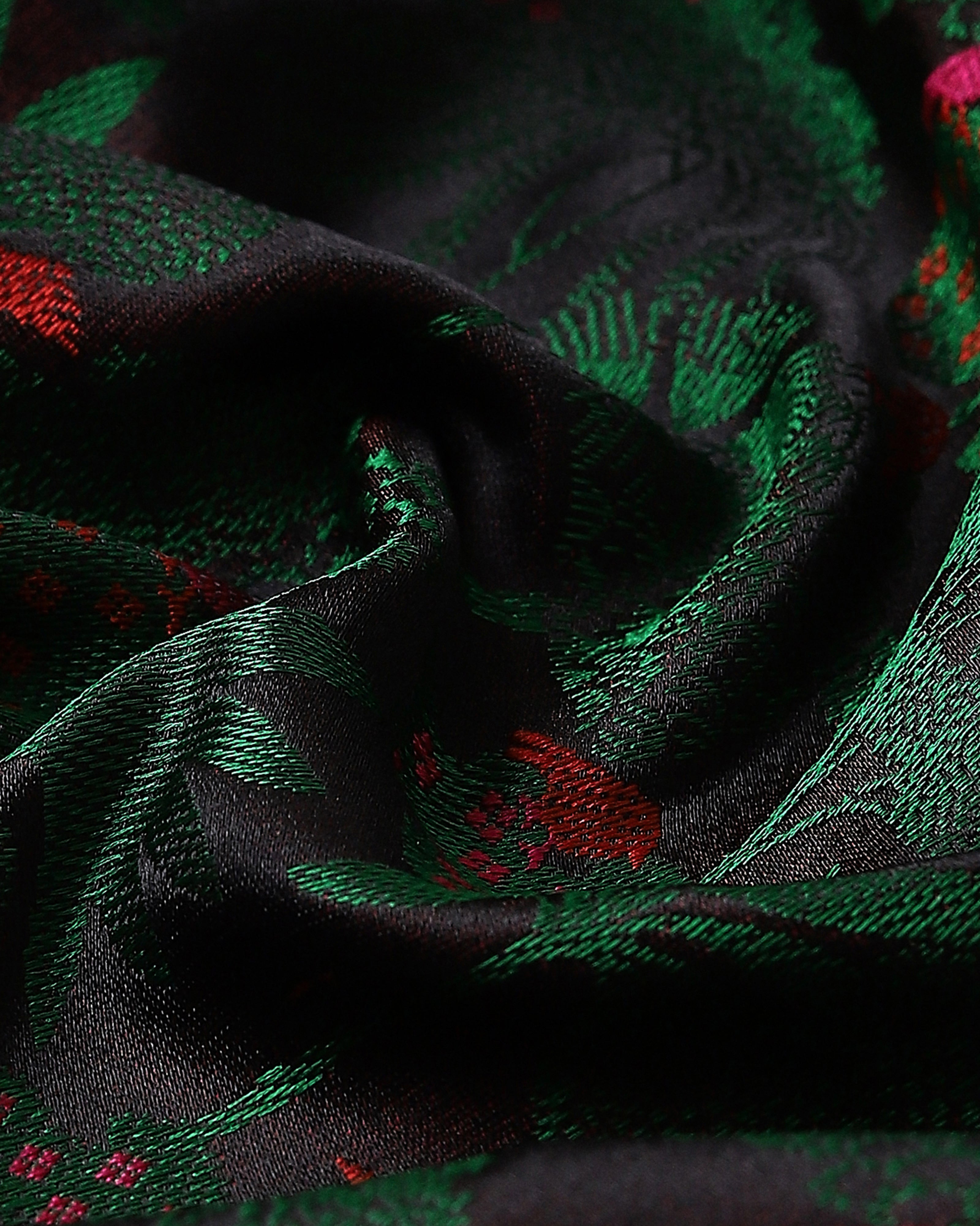 Ananta Banarasi Tanchoi Silk Saree