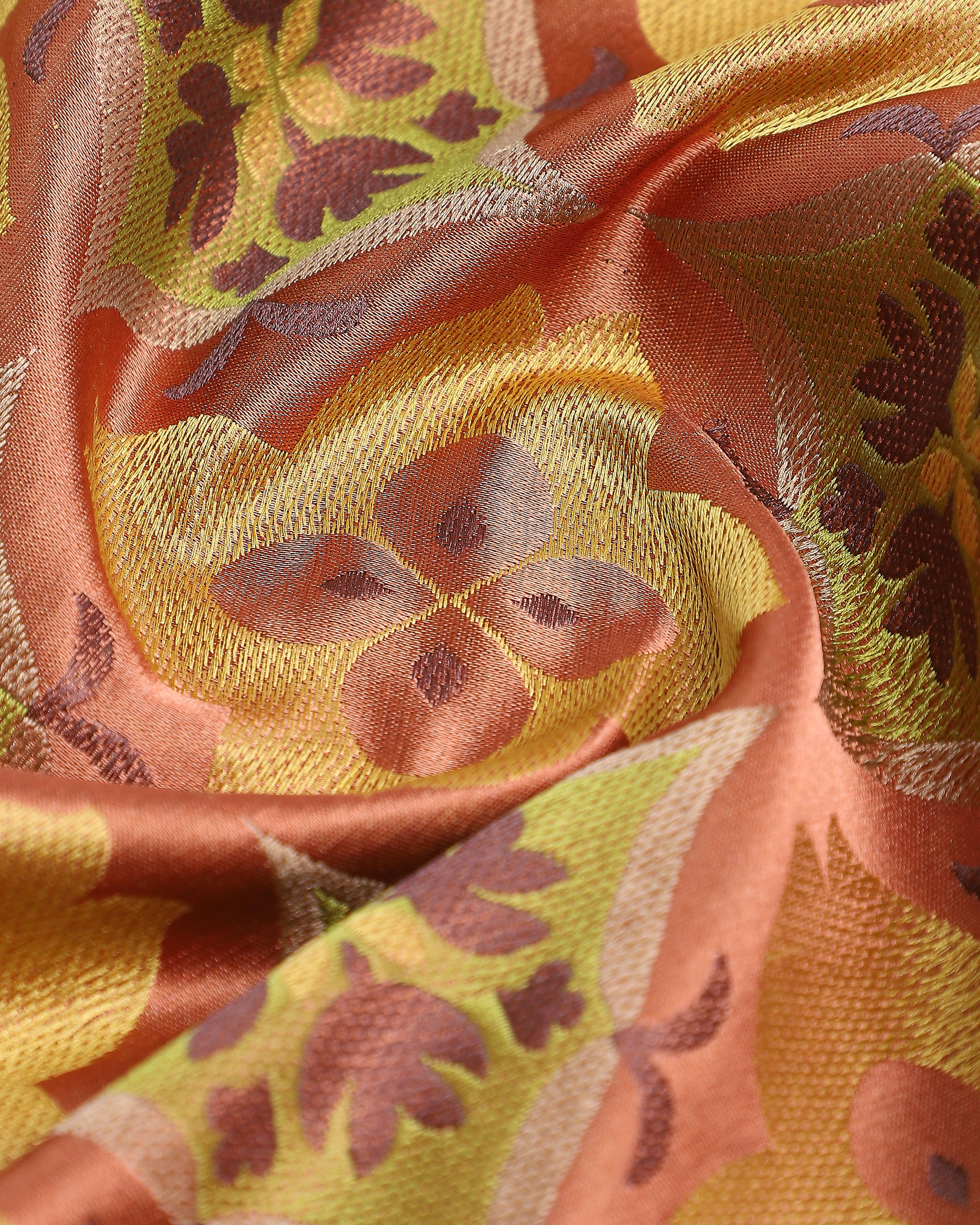 Shayma Banarasi Tanchoi Silk Saree