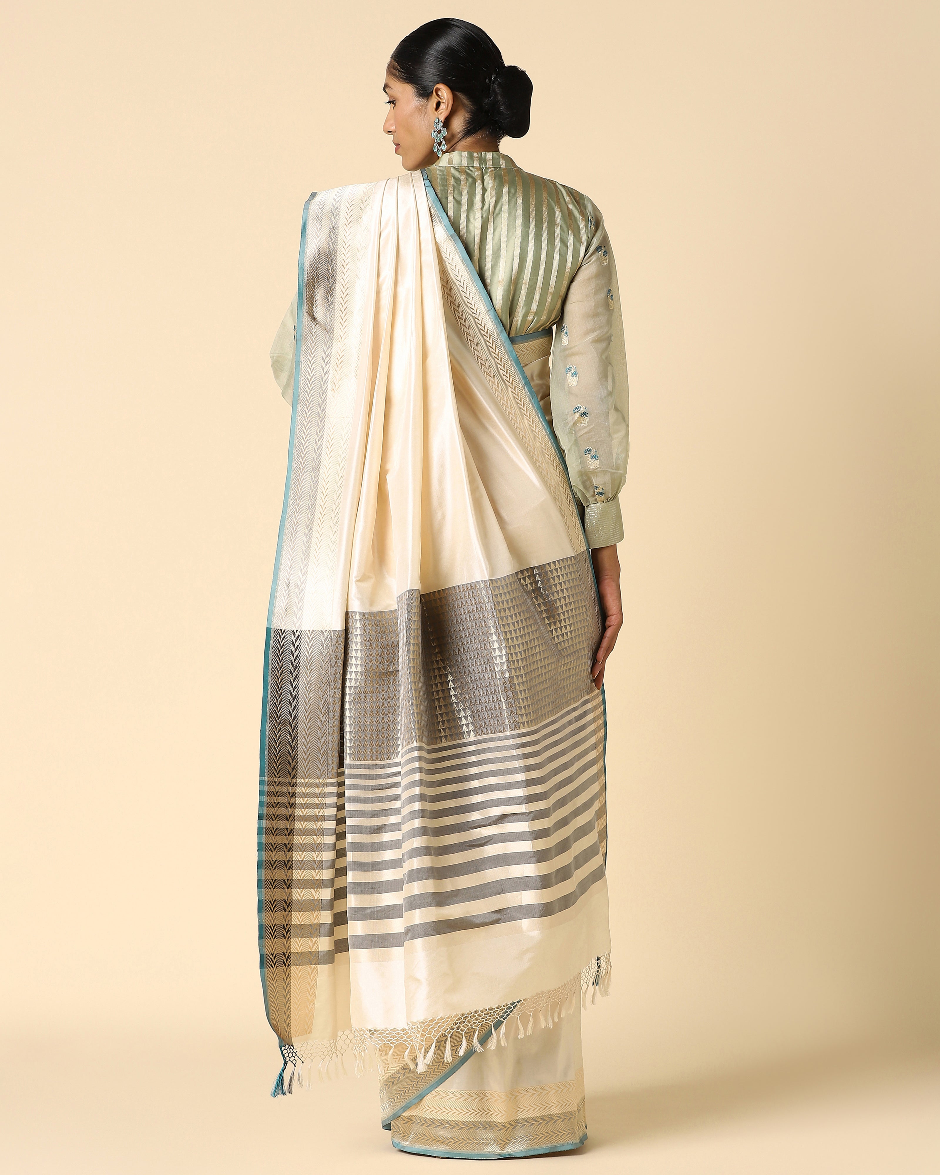 Ujjala Banarasi Kadwa Silk Saree