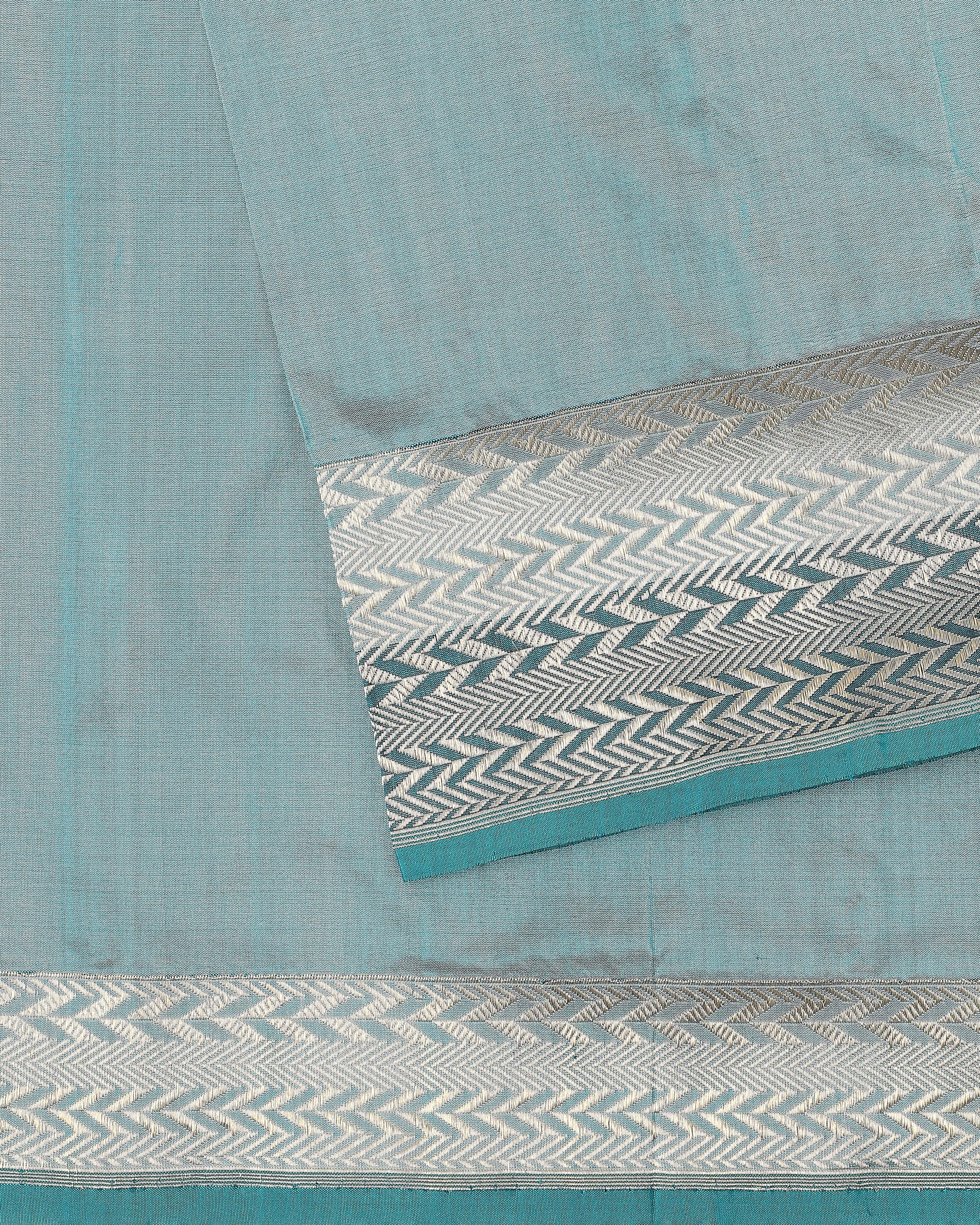 Ujjala Banarasi Kadwa Silk Saree