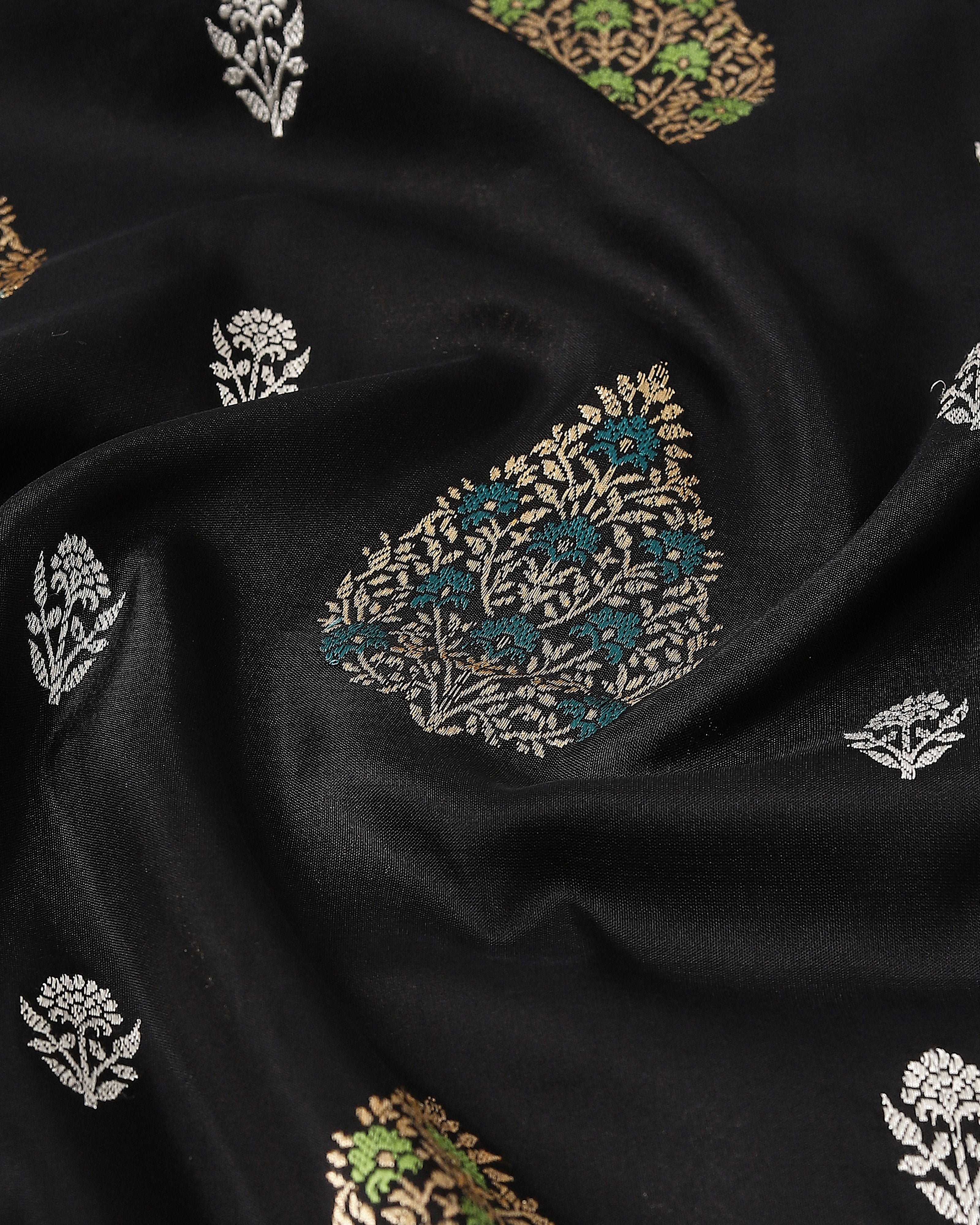 Faiza Banarasi Kadwa Silk Saree