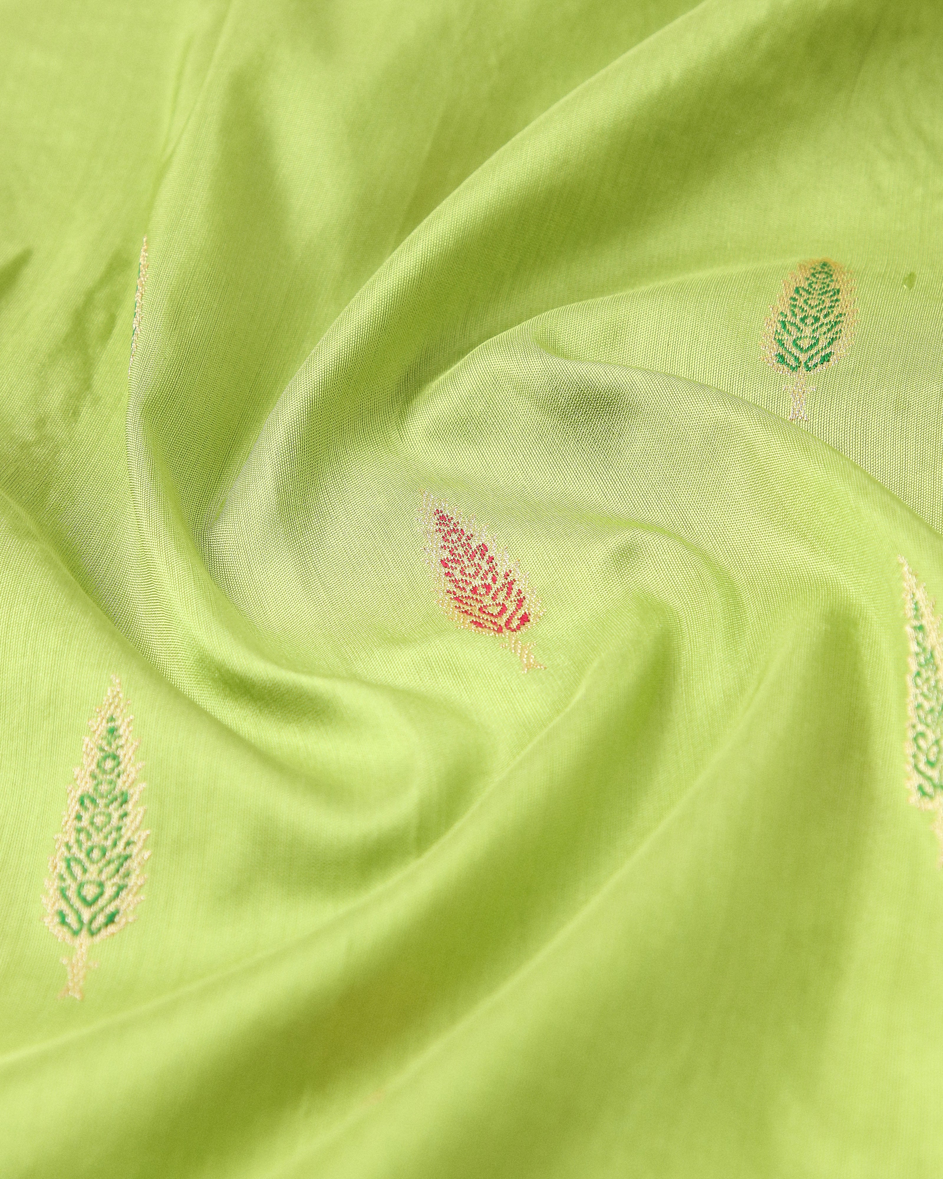 Triviaa Banarasi Kadwa Silk Saree