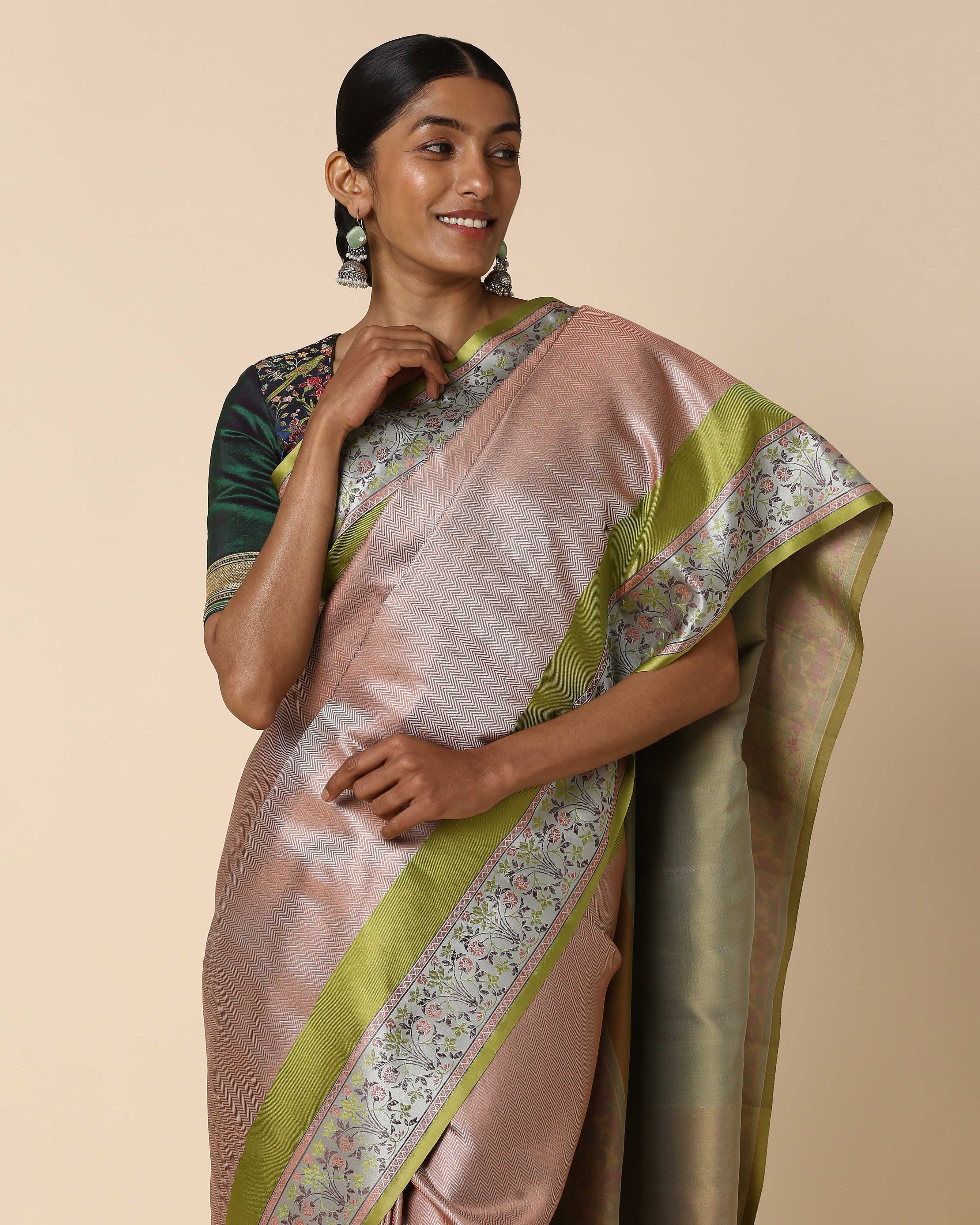 Thaimaa Banarasi Tanchoi Silk Saree