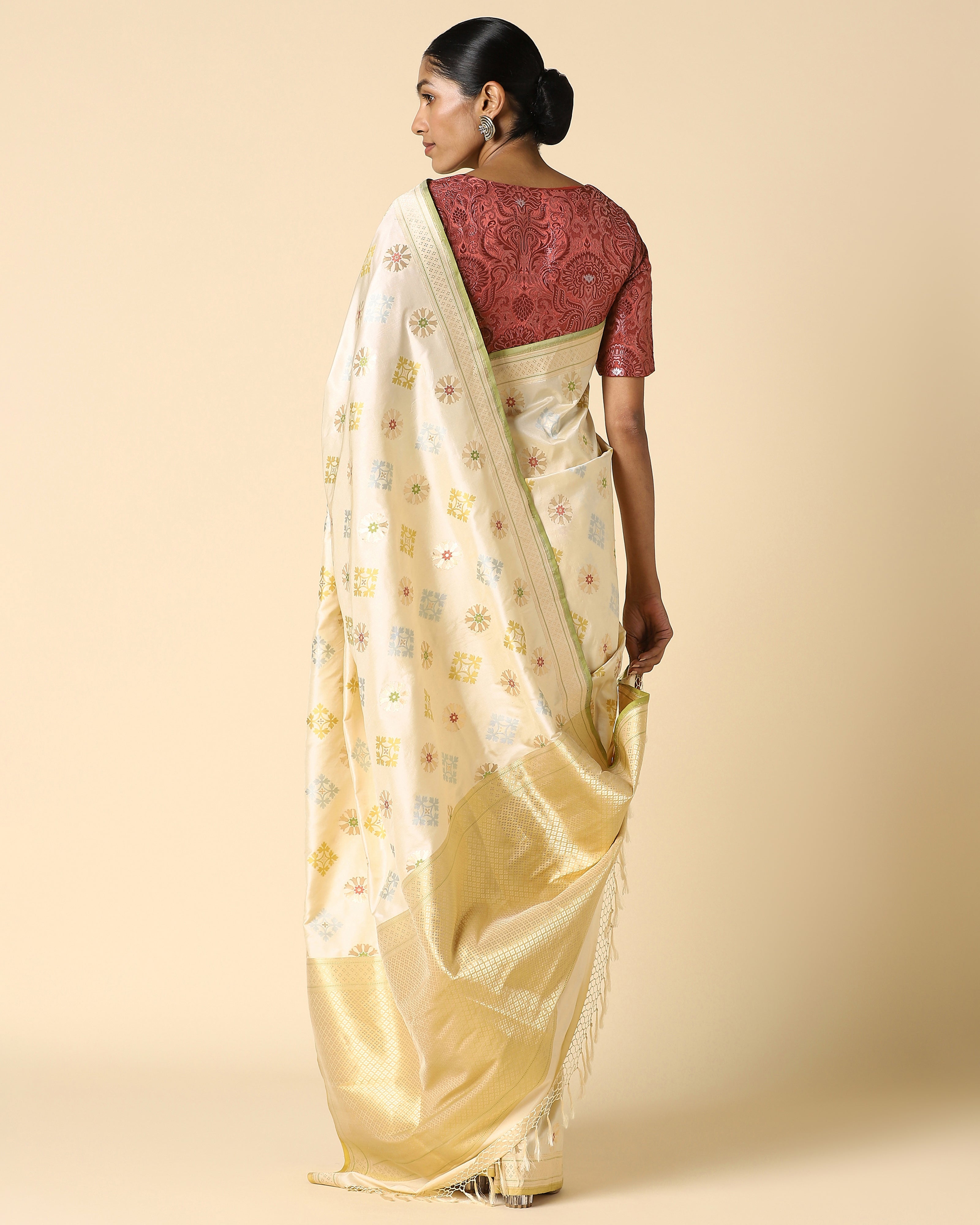 Esita Banarasi Cutwork Silk Saree
