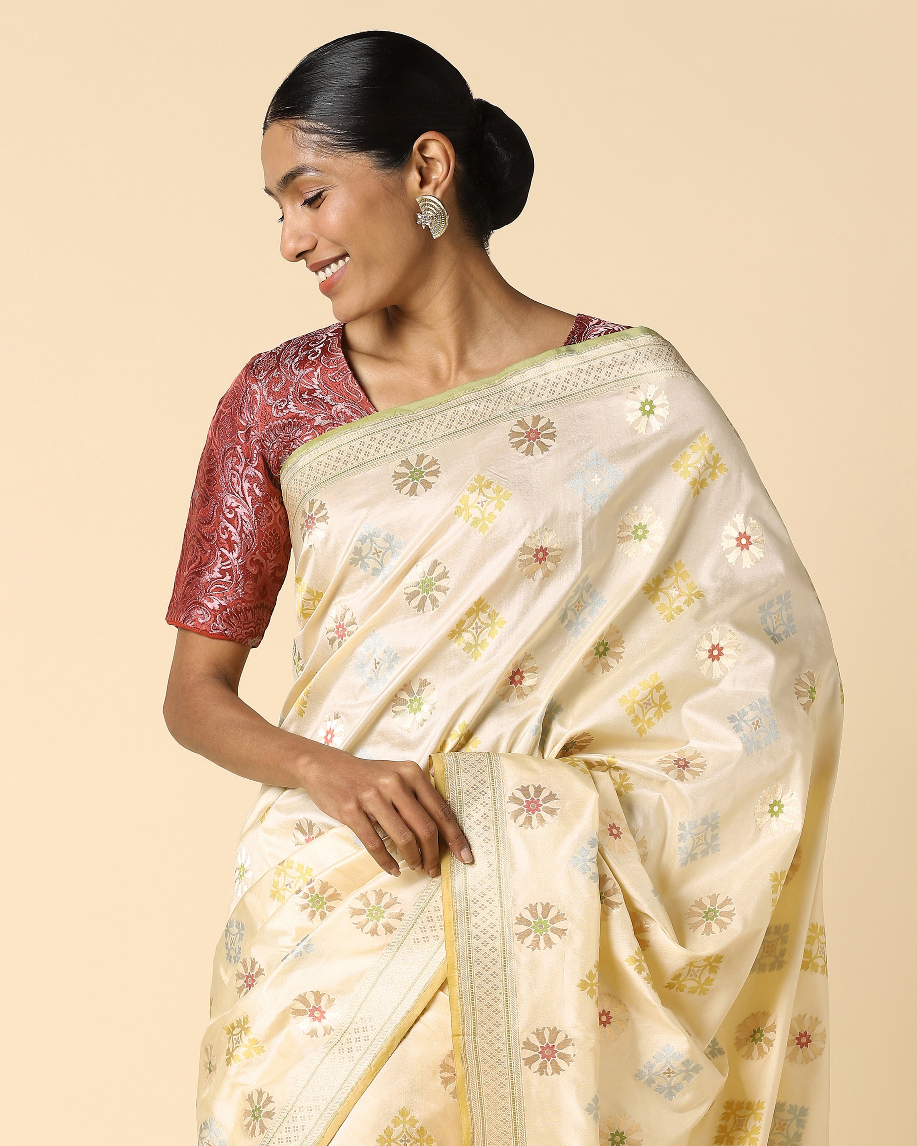 Esita Banarasi Cutwork Silk Saree