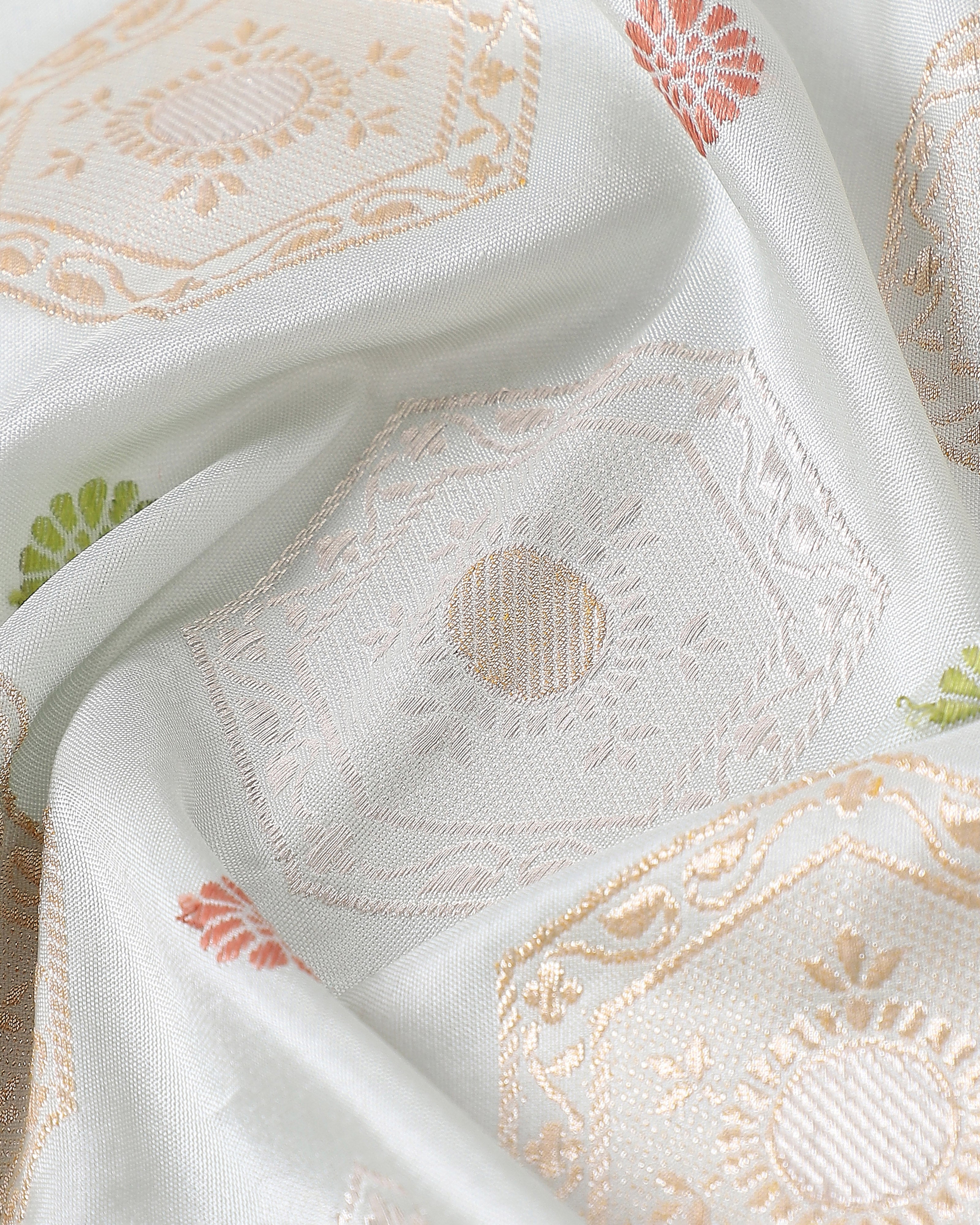 Aishaa Banarasi Kadwa Silk Saree