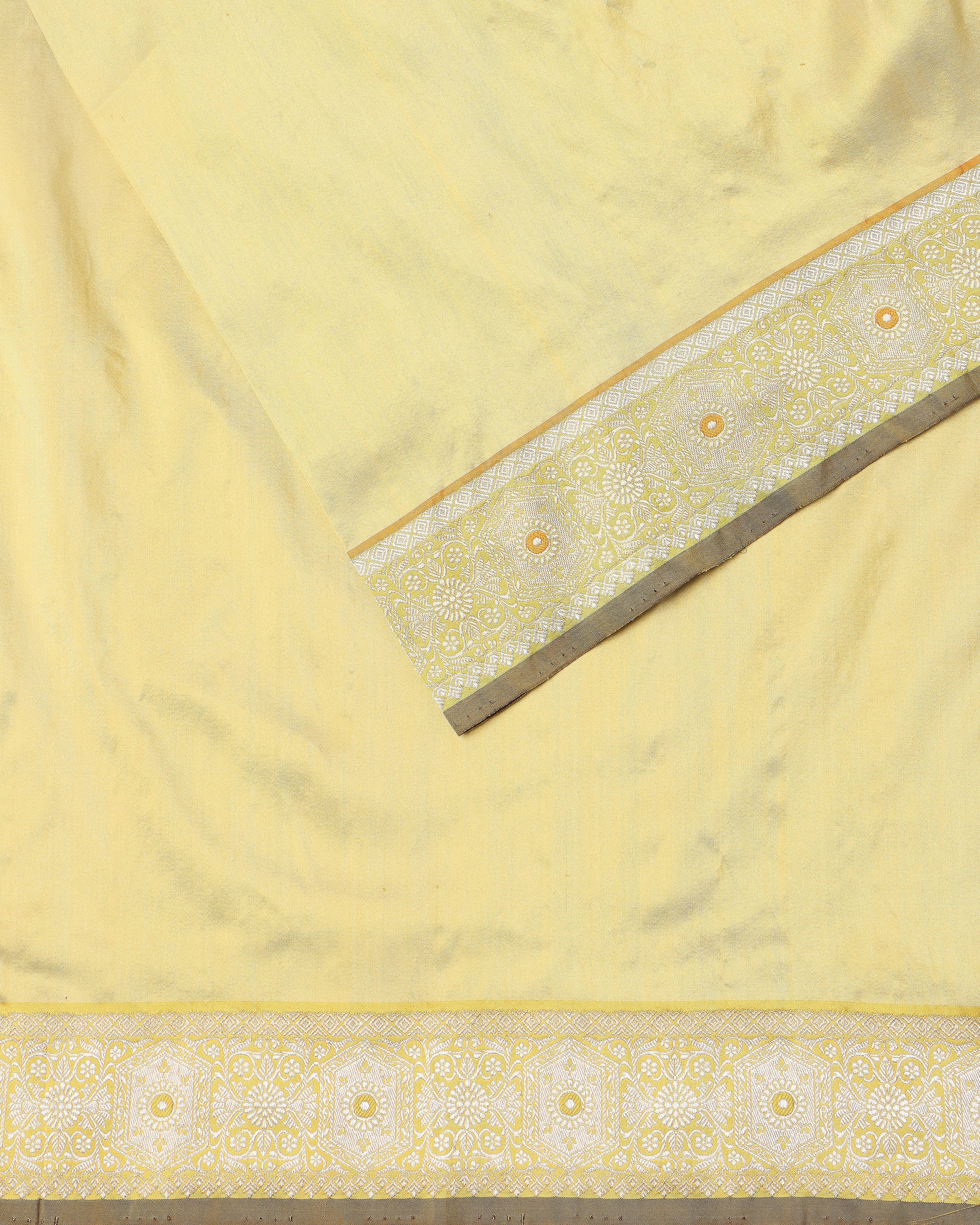 Aishaa Banarasi Kadwa Silk Saree