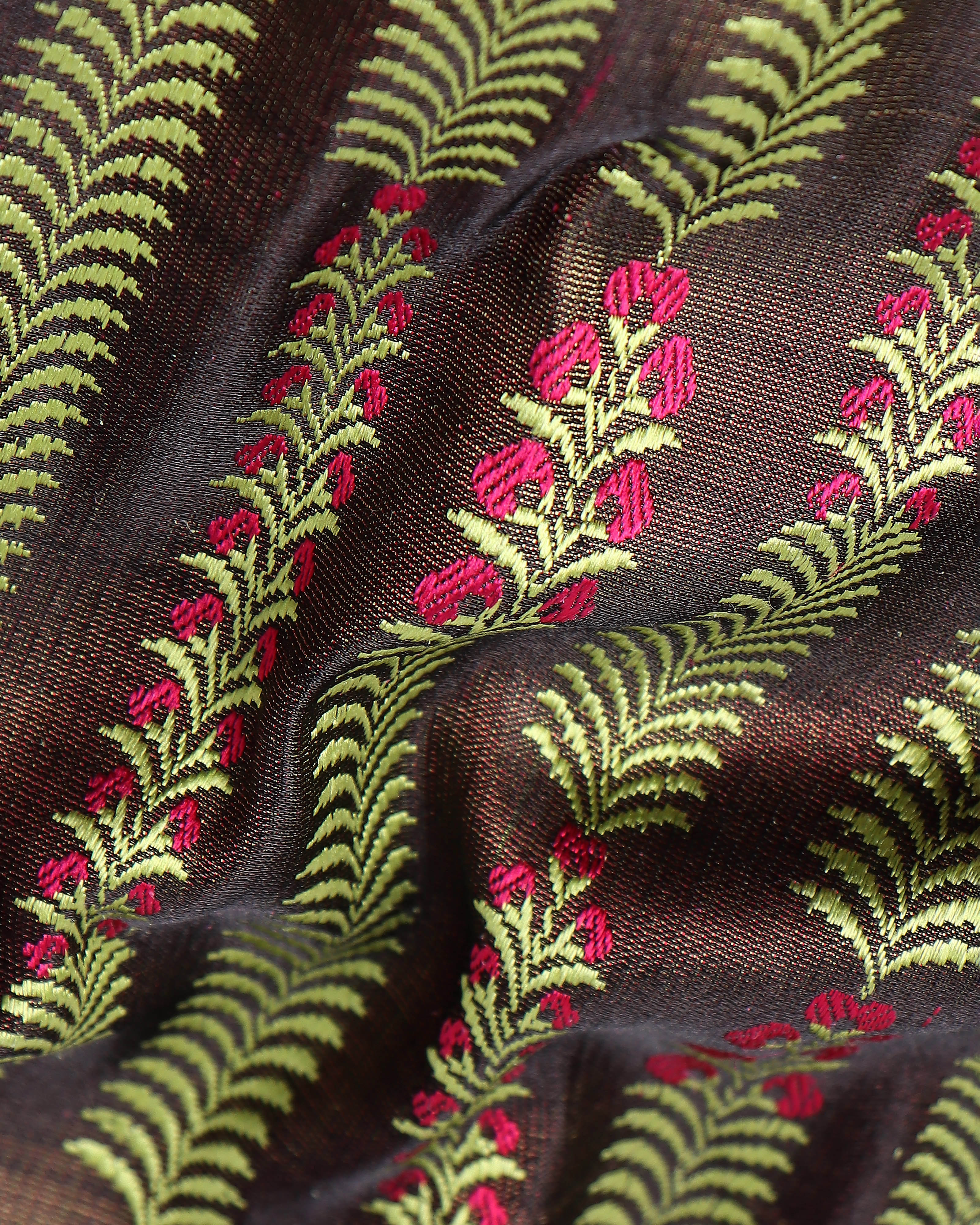 Consola Banarasi Tanchoi And Kadwa Silk Saree