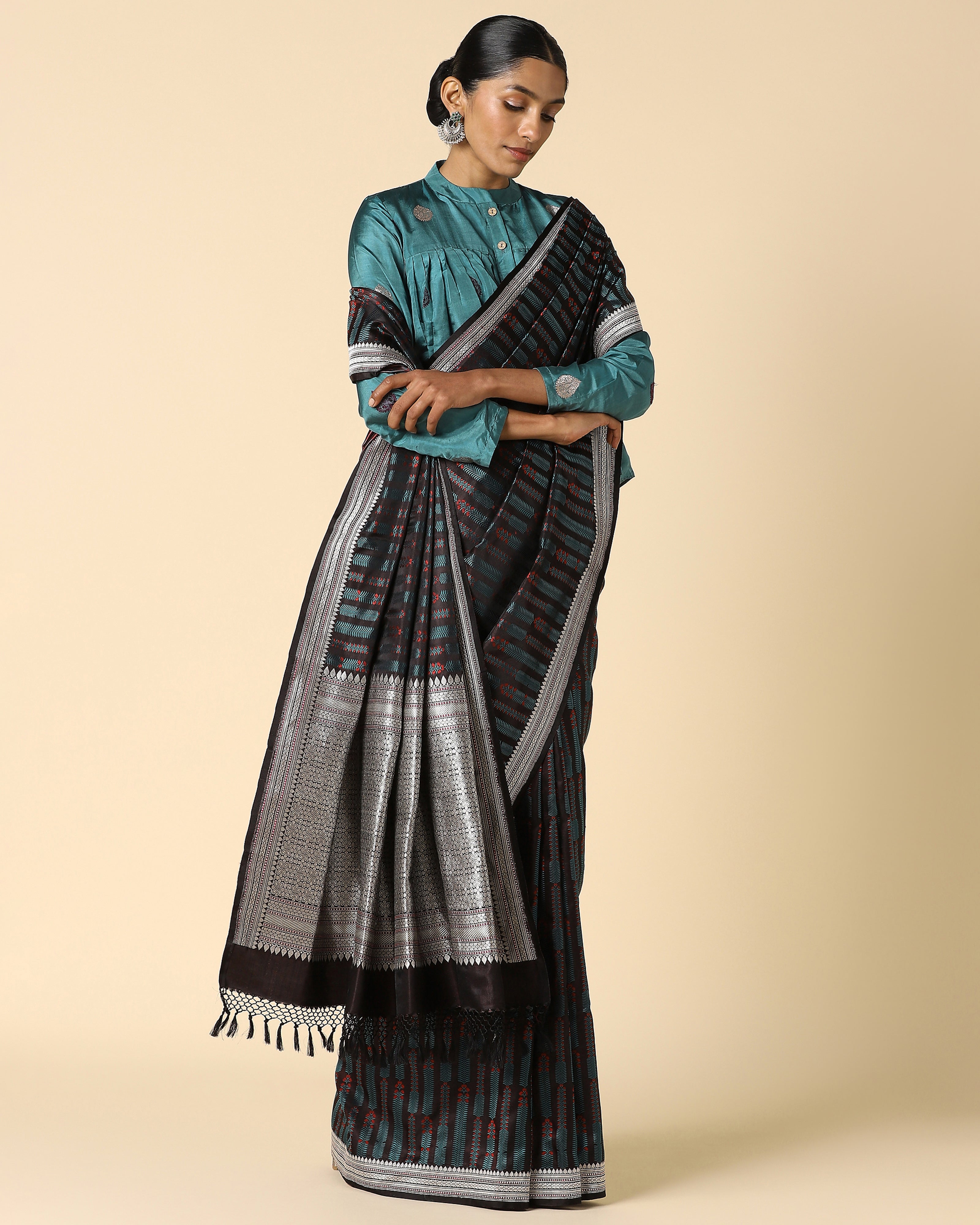 Consola Banarasi Tanchoi And Kadwa Silk Saree