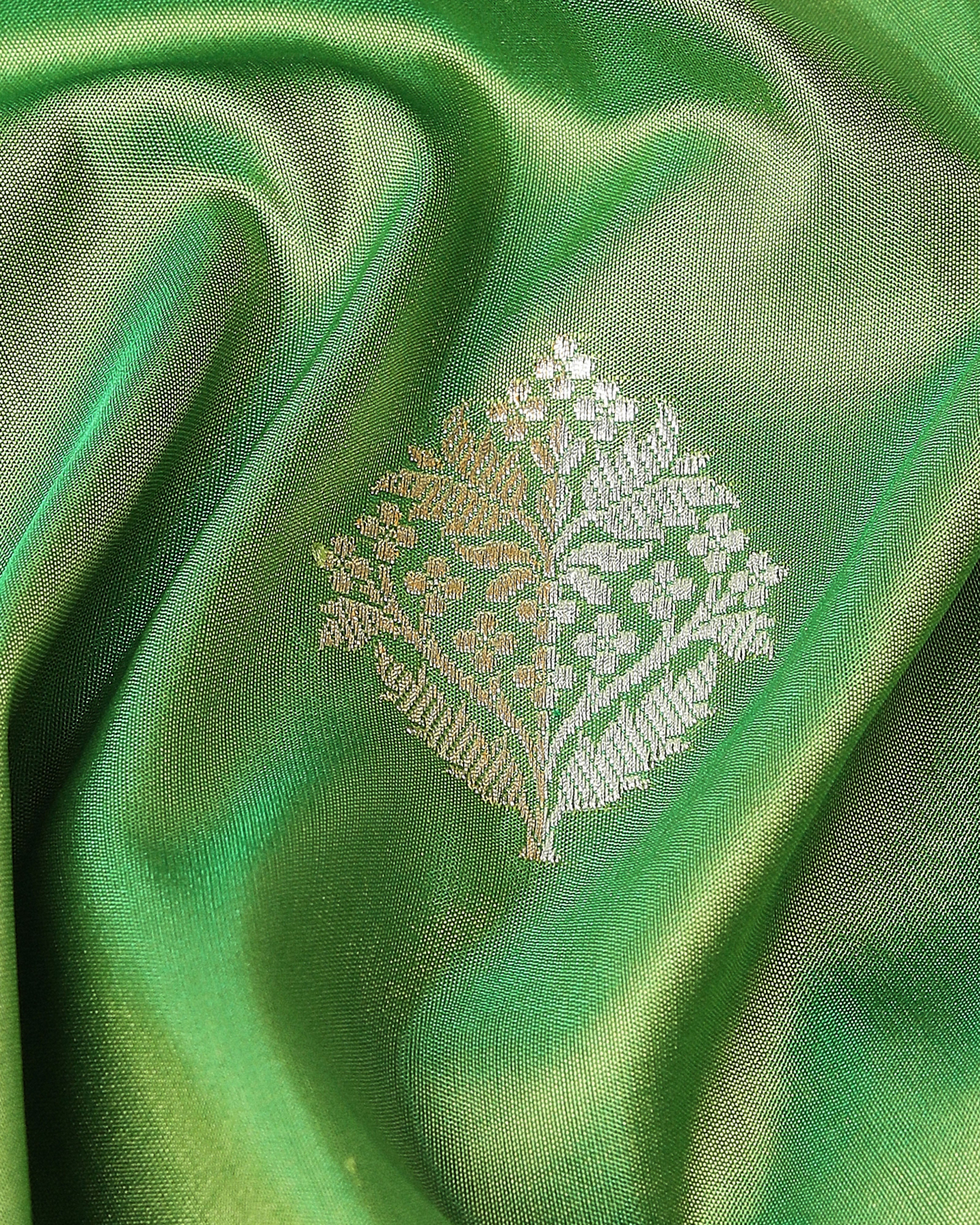 Punya Banarasi Kadwa Silk Saree