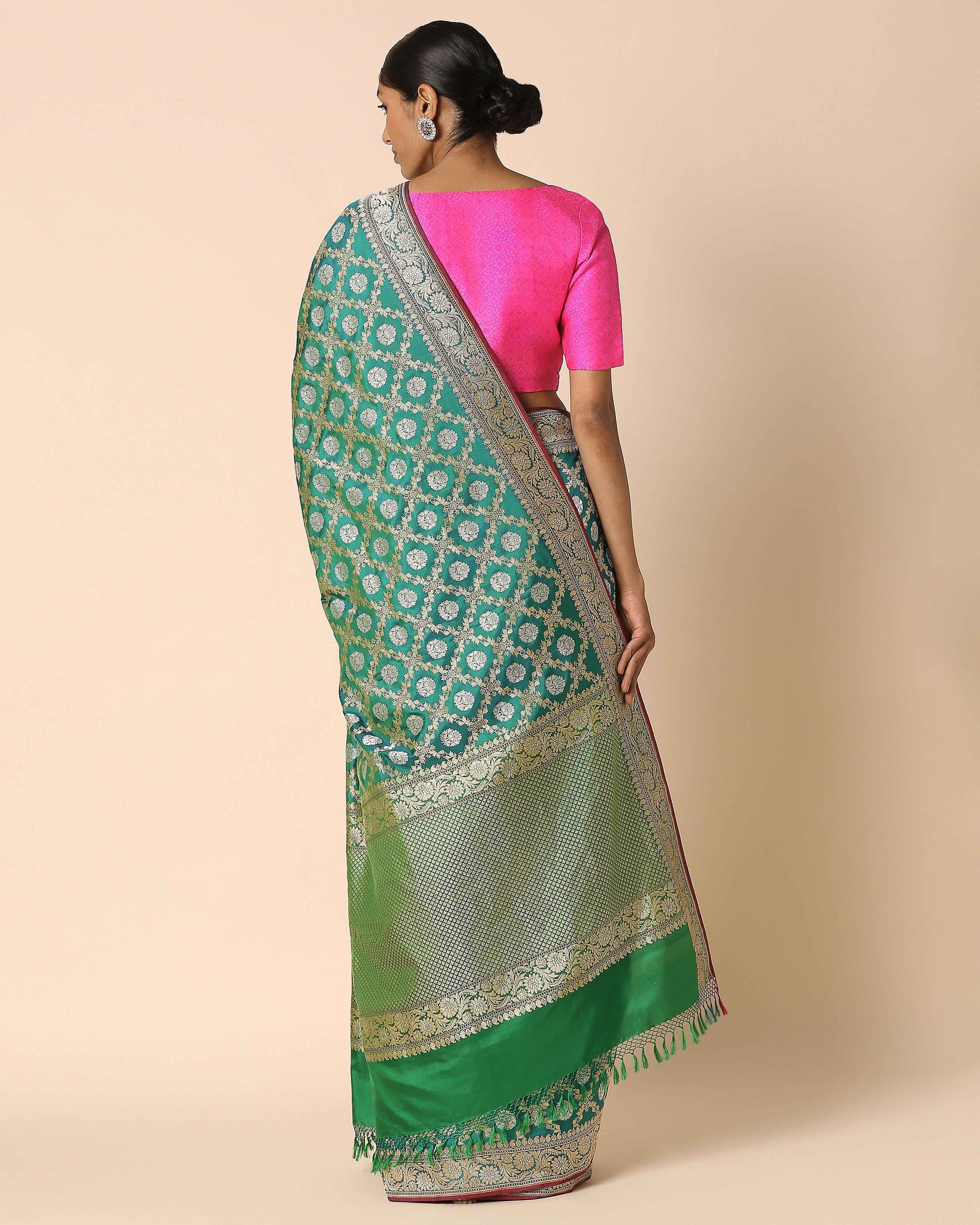 Iyanaa Banarasi Ektara Kadwa Silk Saree