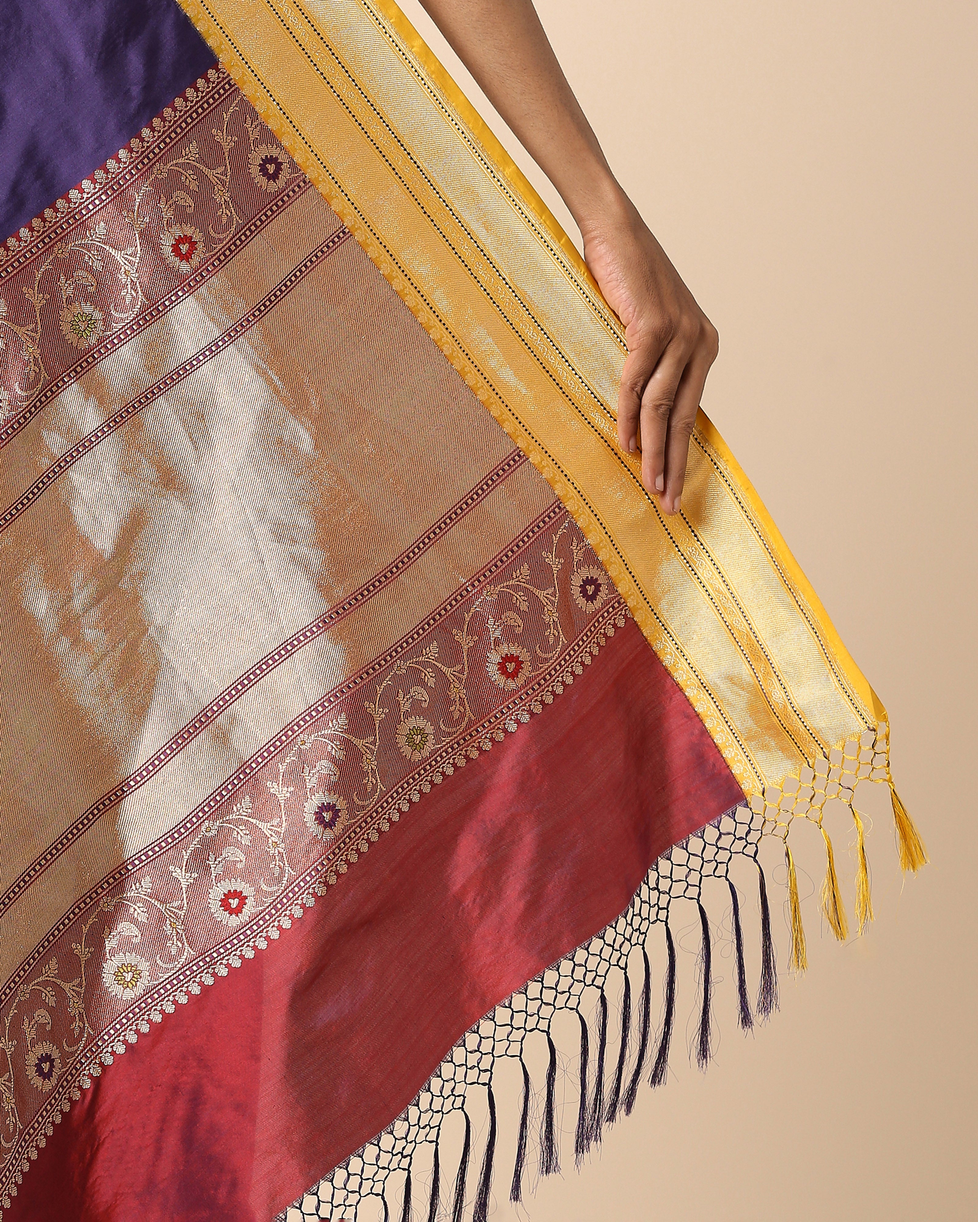 Anaylah Banarasi Kadwa Silk Saree