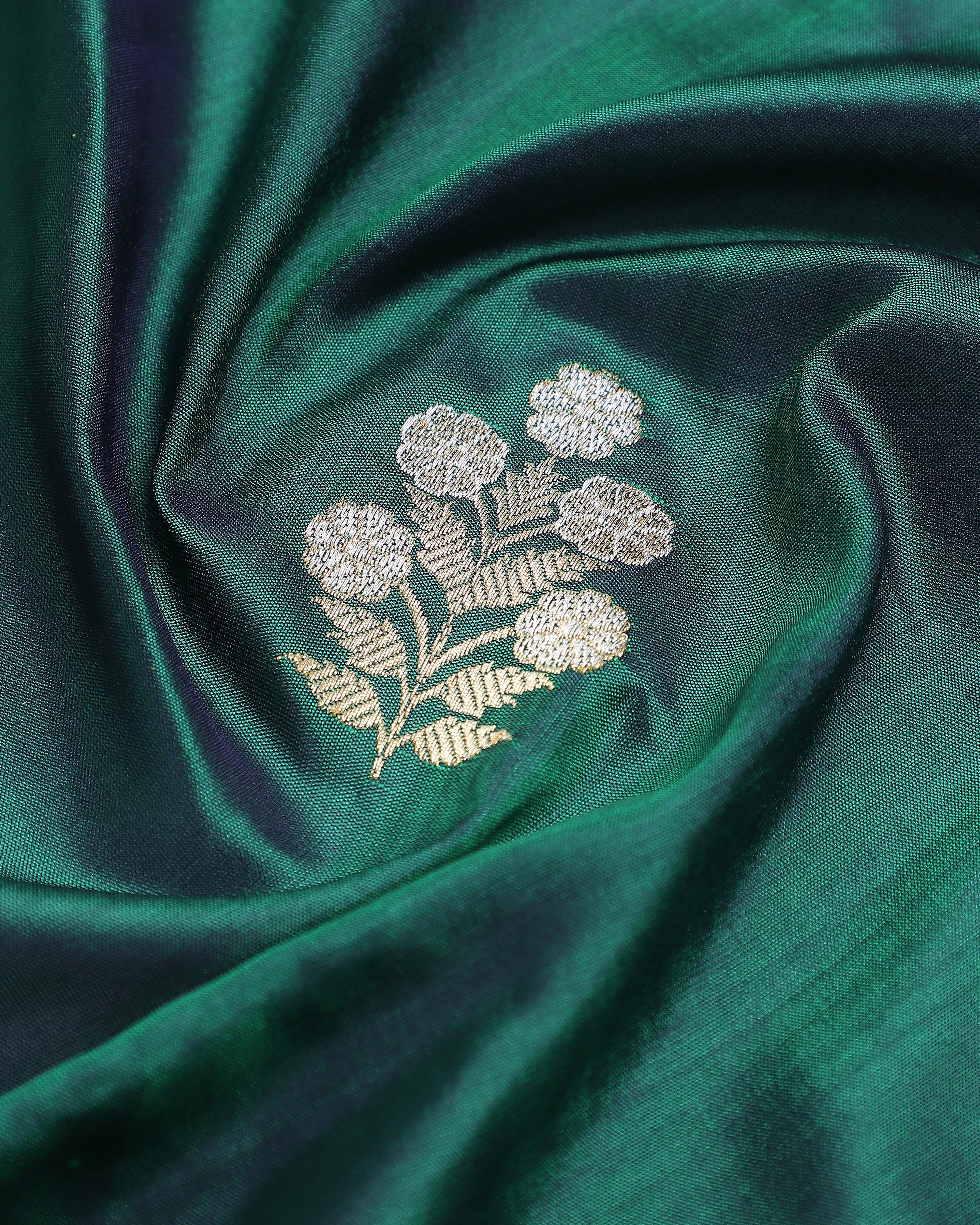 Anaylah Banarasi Kadwa Silk Saree