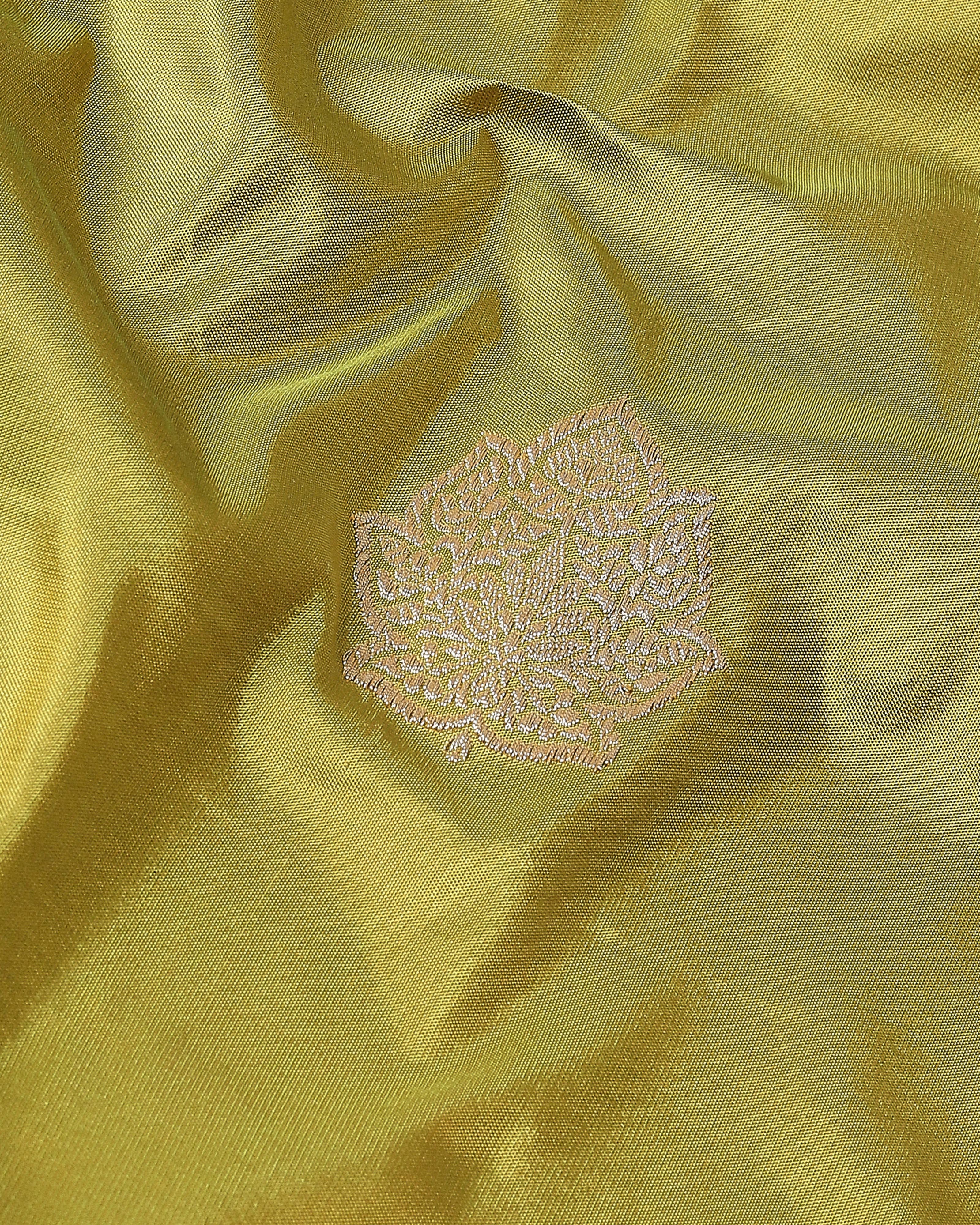 Samadhi Banarasi Kadwa Silk Saree