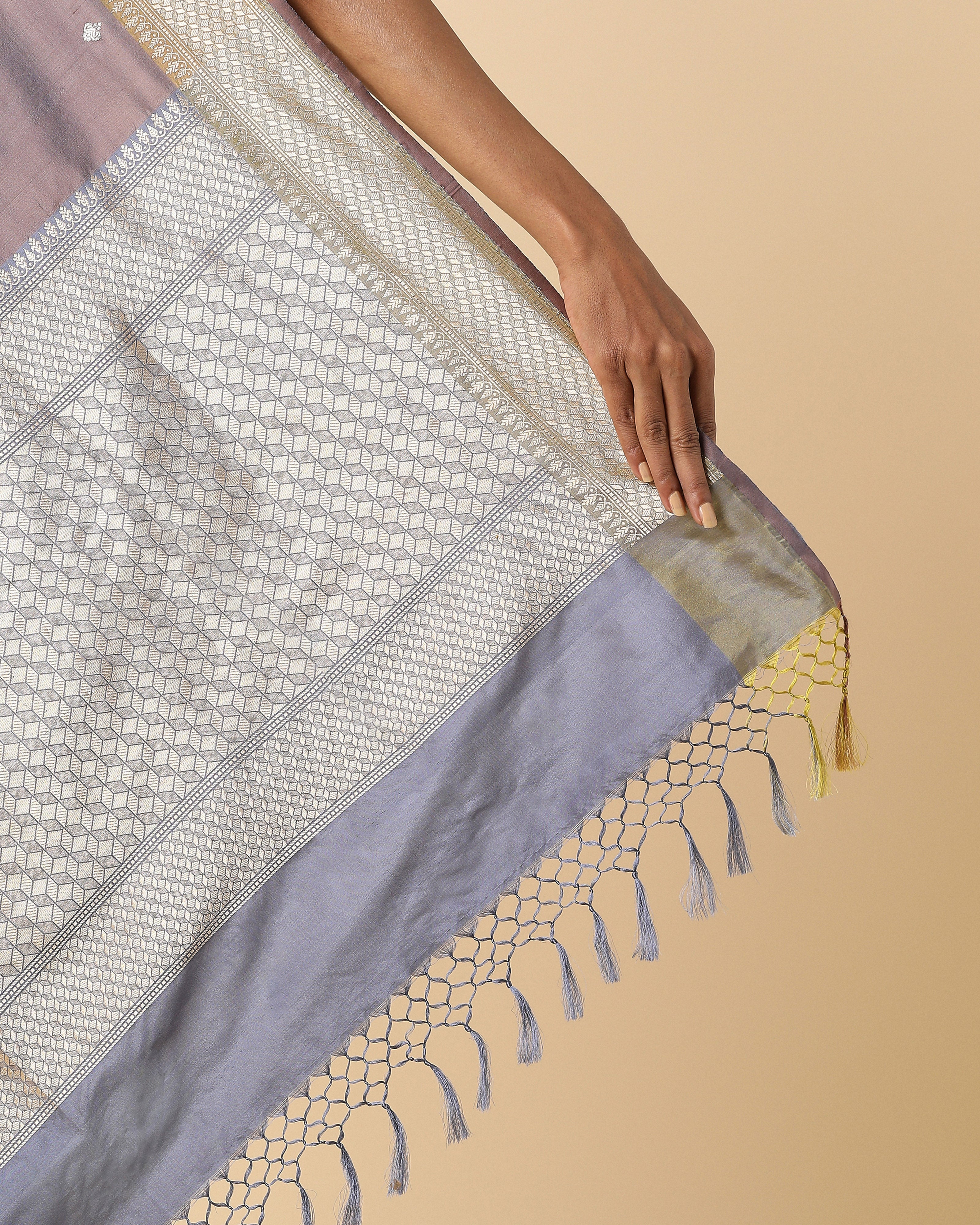 Vaeda Banarasi Kadwa Silk Saree