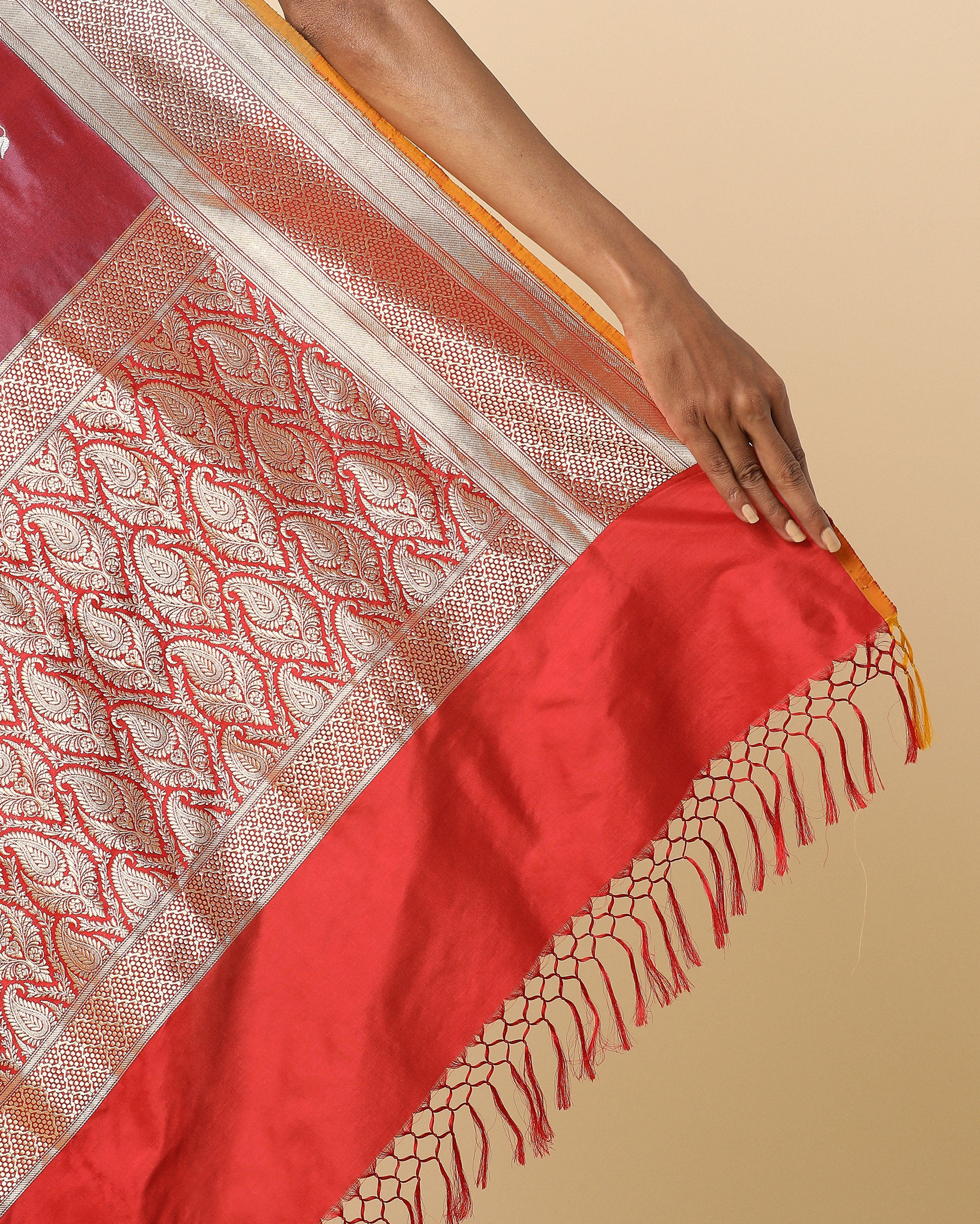 Niaara Banarasi Kadwa Silk Saree