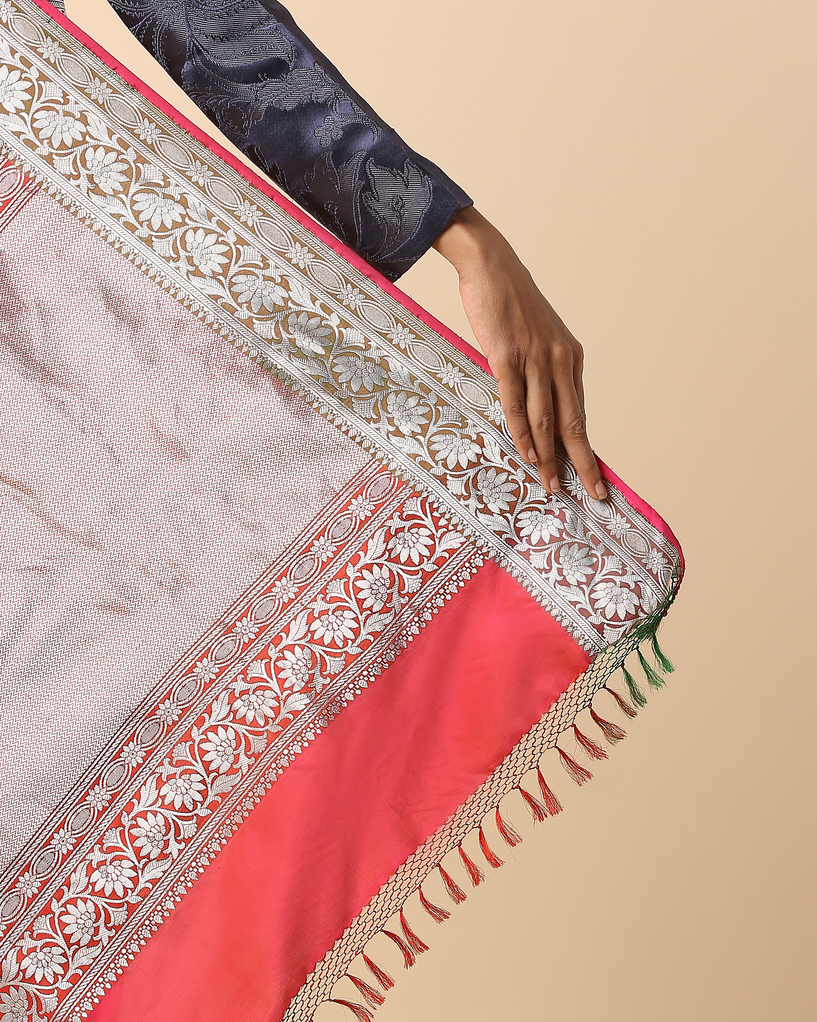 Jayonna Banarasi Kadwa Silk Saree