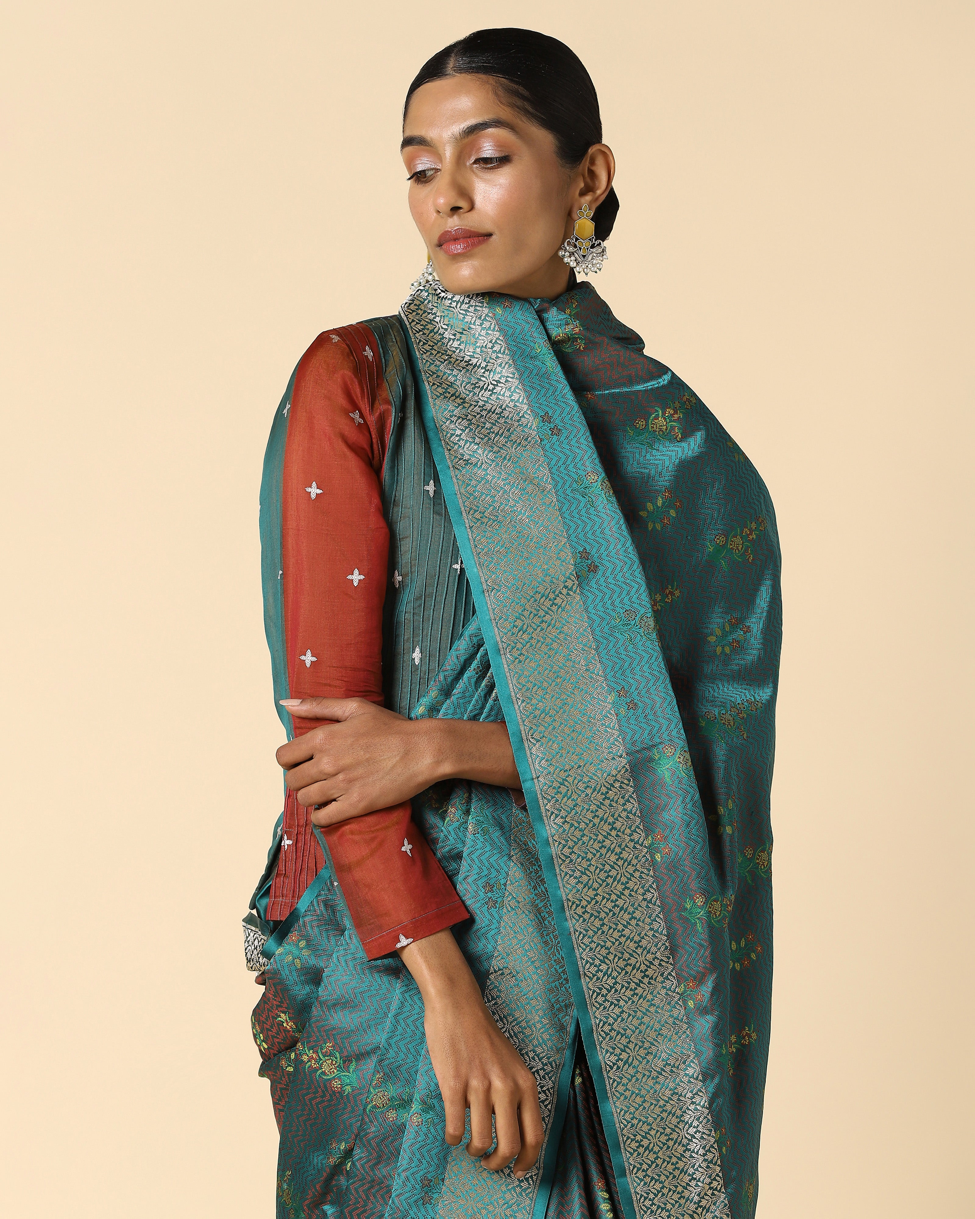 Santati Banarasi Tanchoi And Kadwa Silk Saree