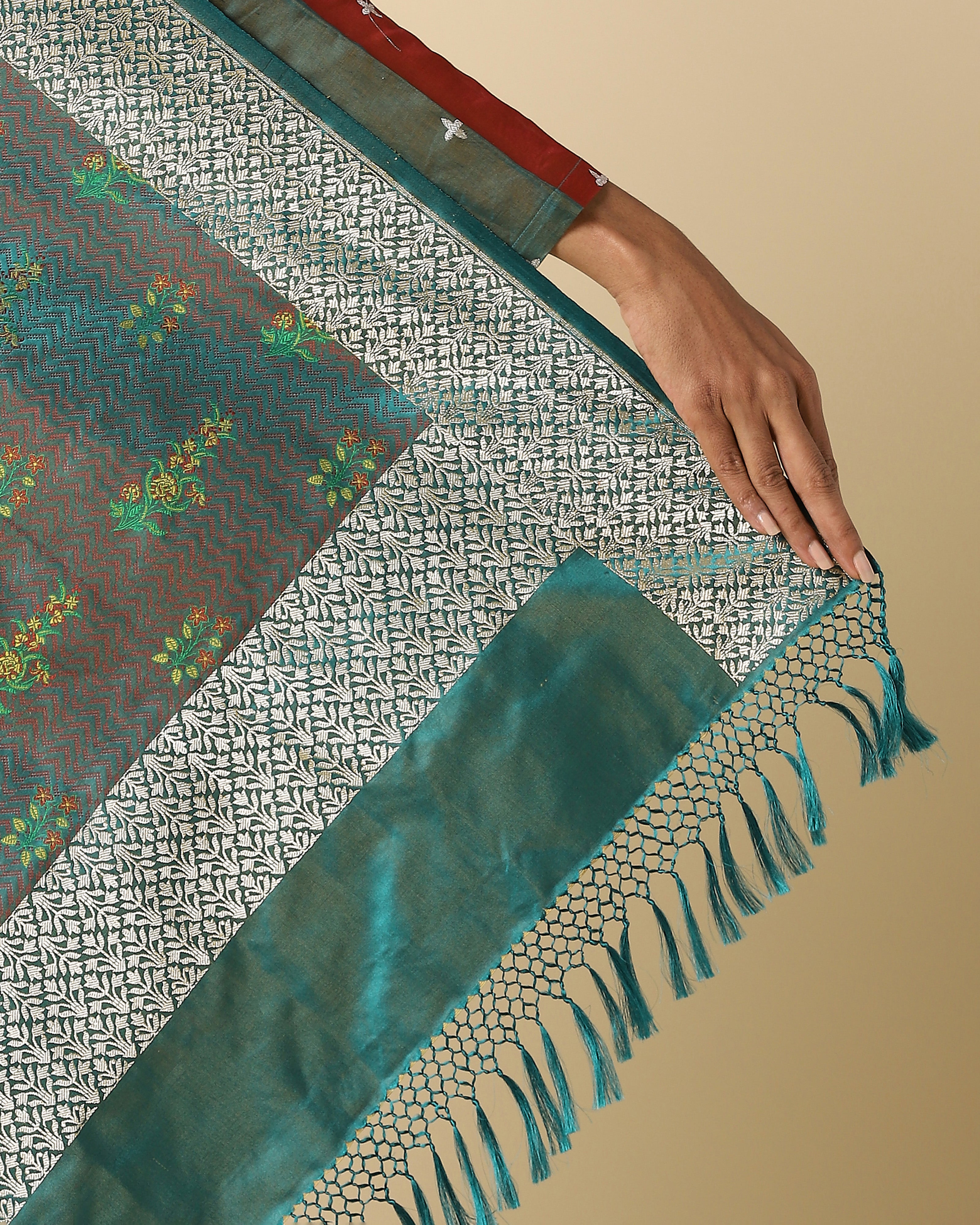 Santati Banarasi Tanchoi And Kadwa Silk Saree
