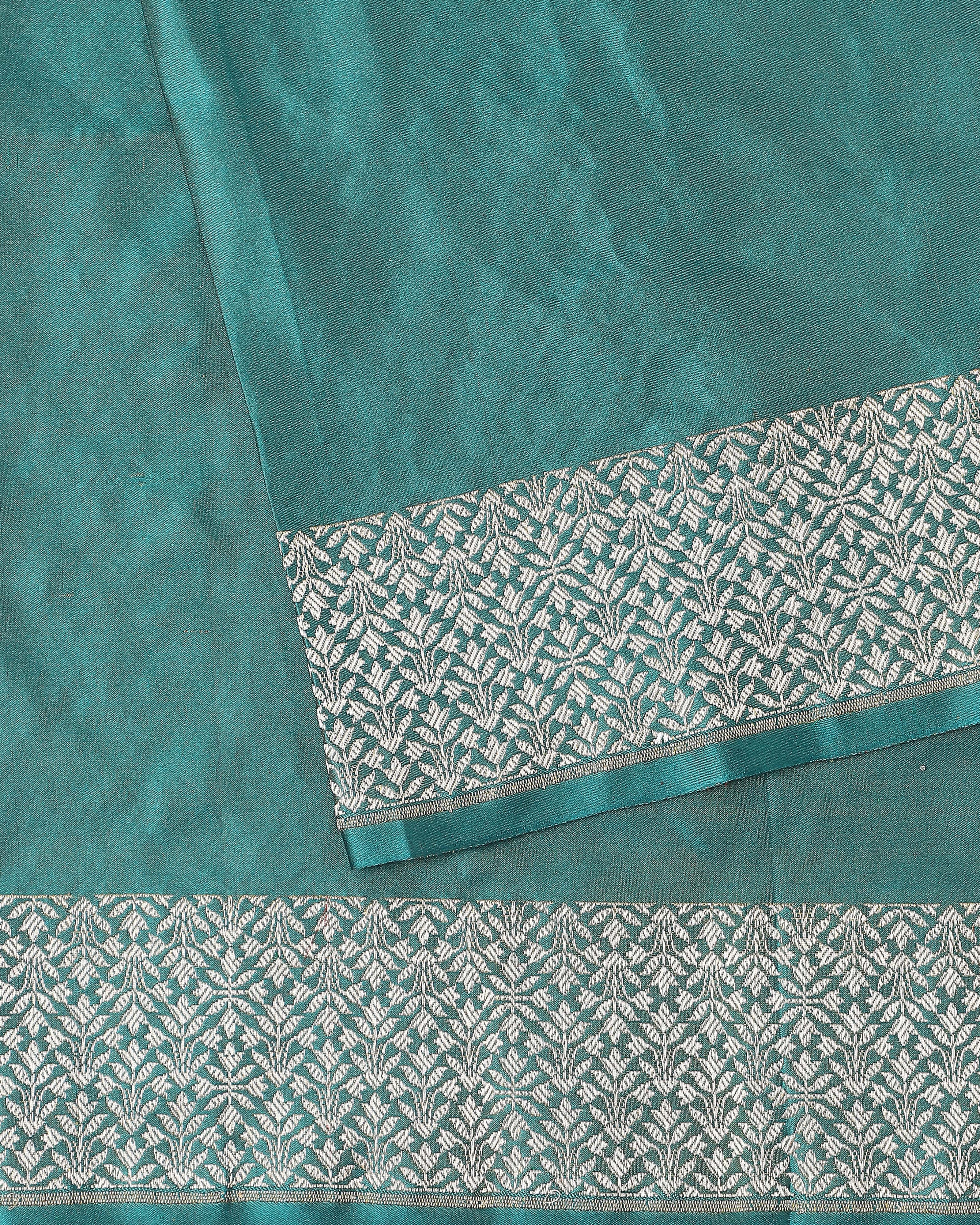 Santati Banarasi Tanchoi And Kadwa Silk Saree
