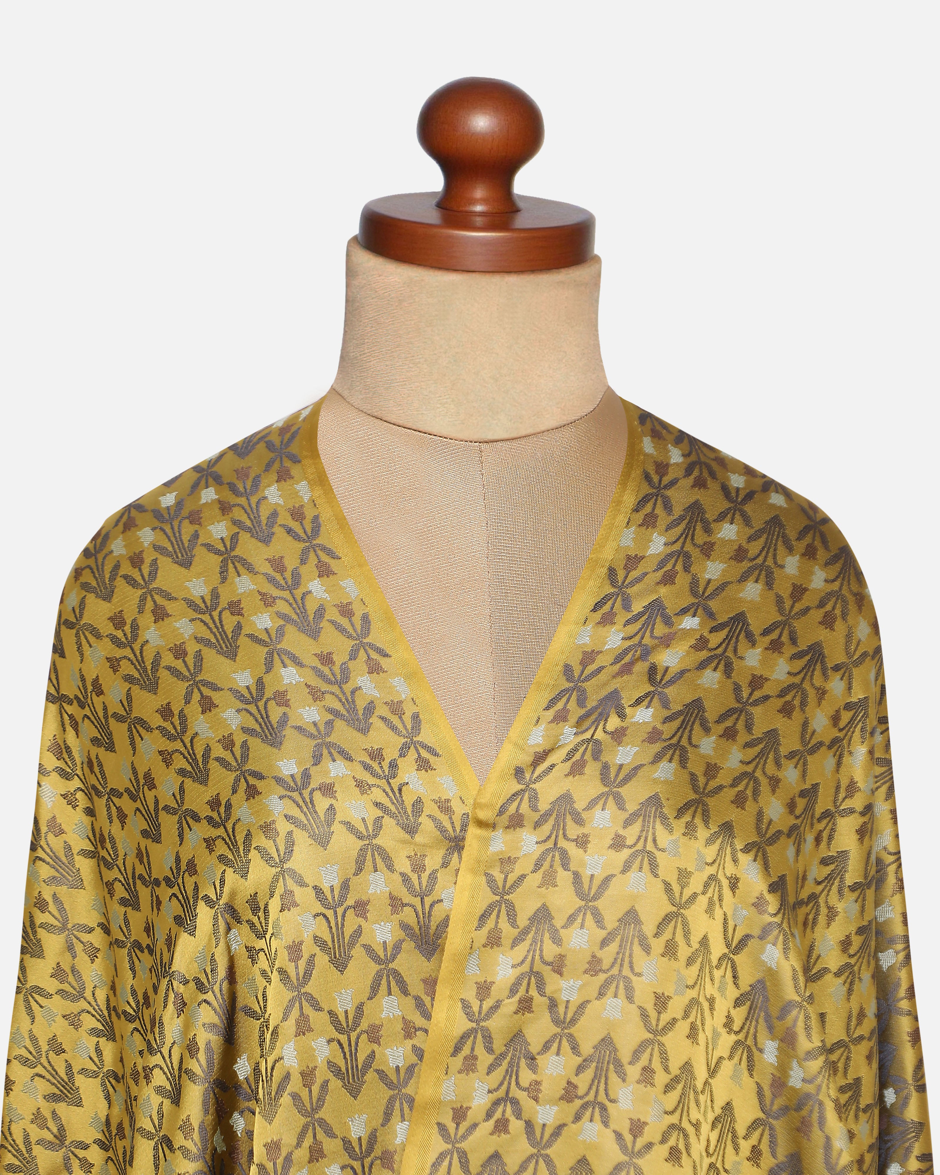 Kashini Banarasi Tanchoi Silk Suit Fabric