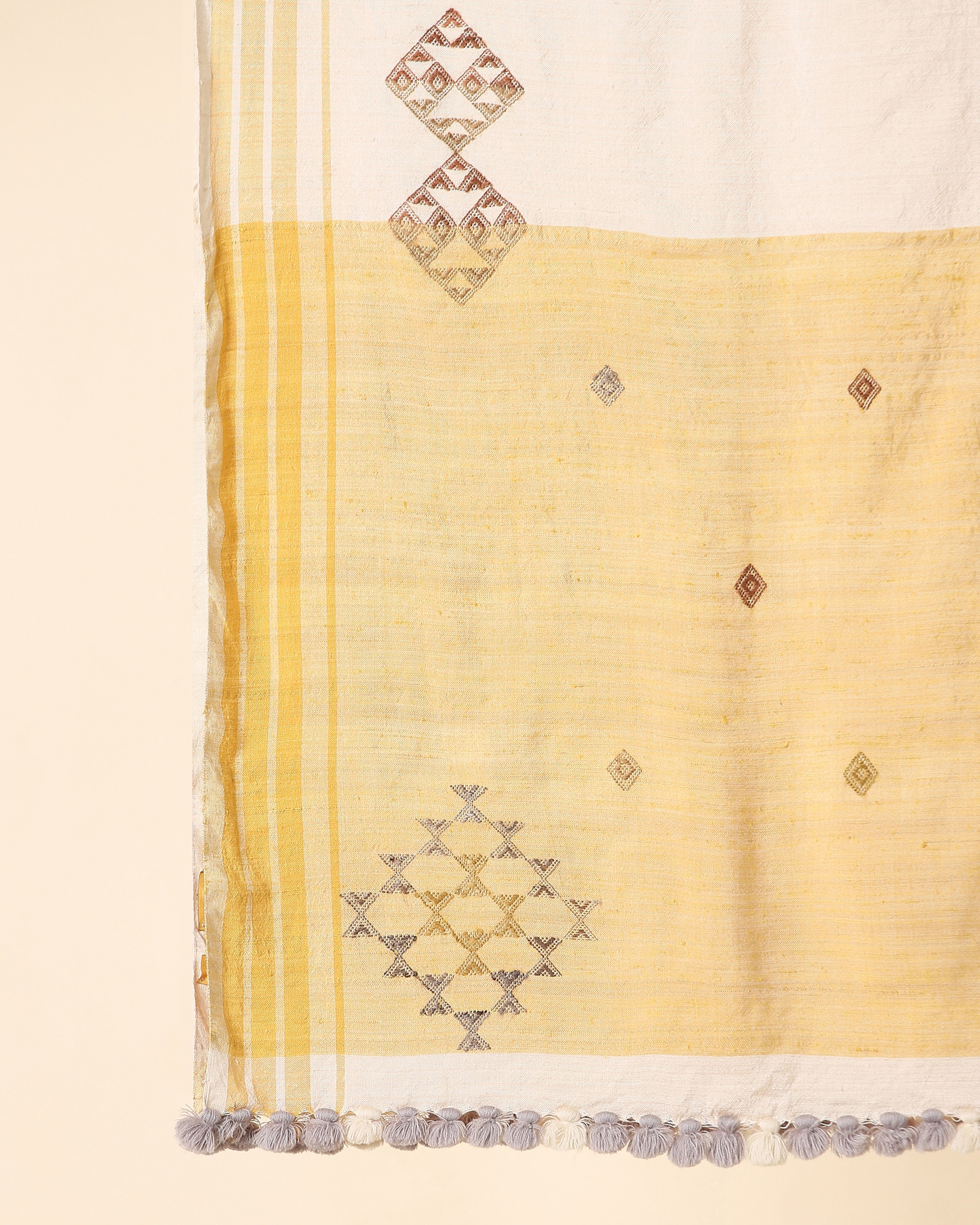 Seya Bhujodi Extra Weft Wool Silk Stole
