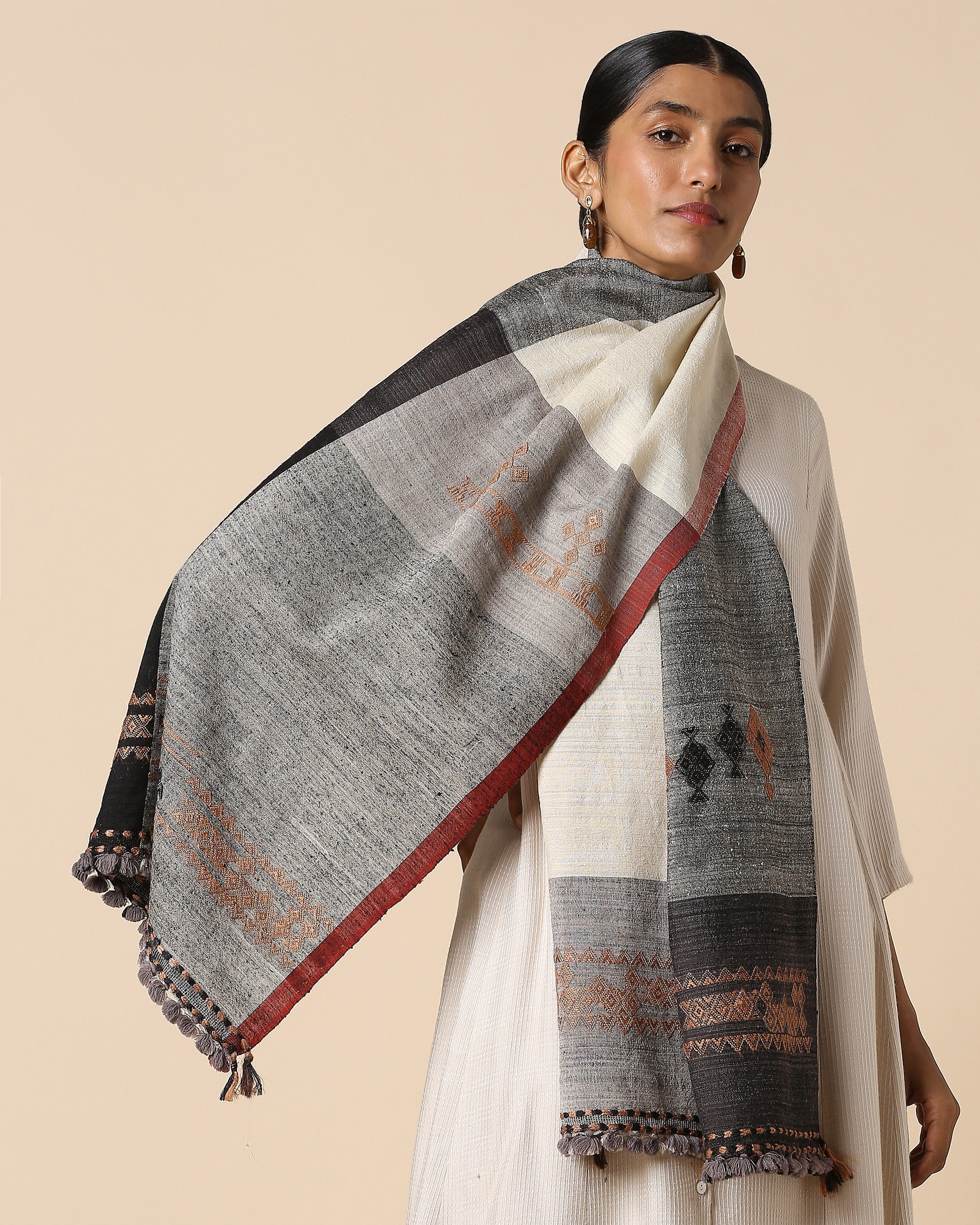 Sela Bhujodi Extra Weft Wool Silk Stole