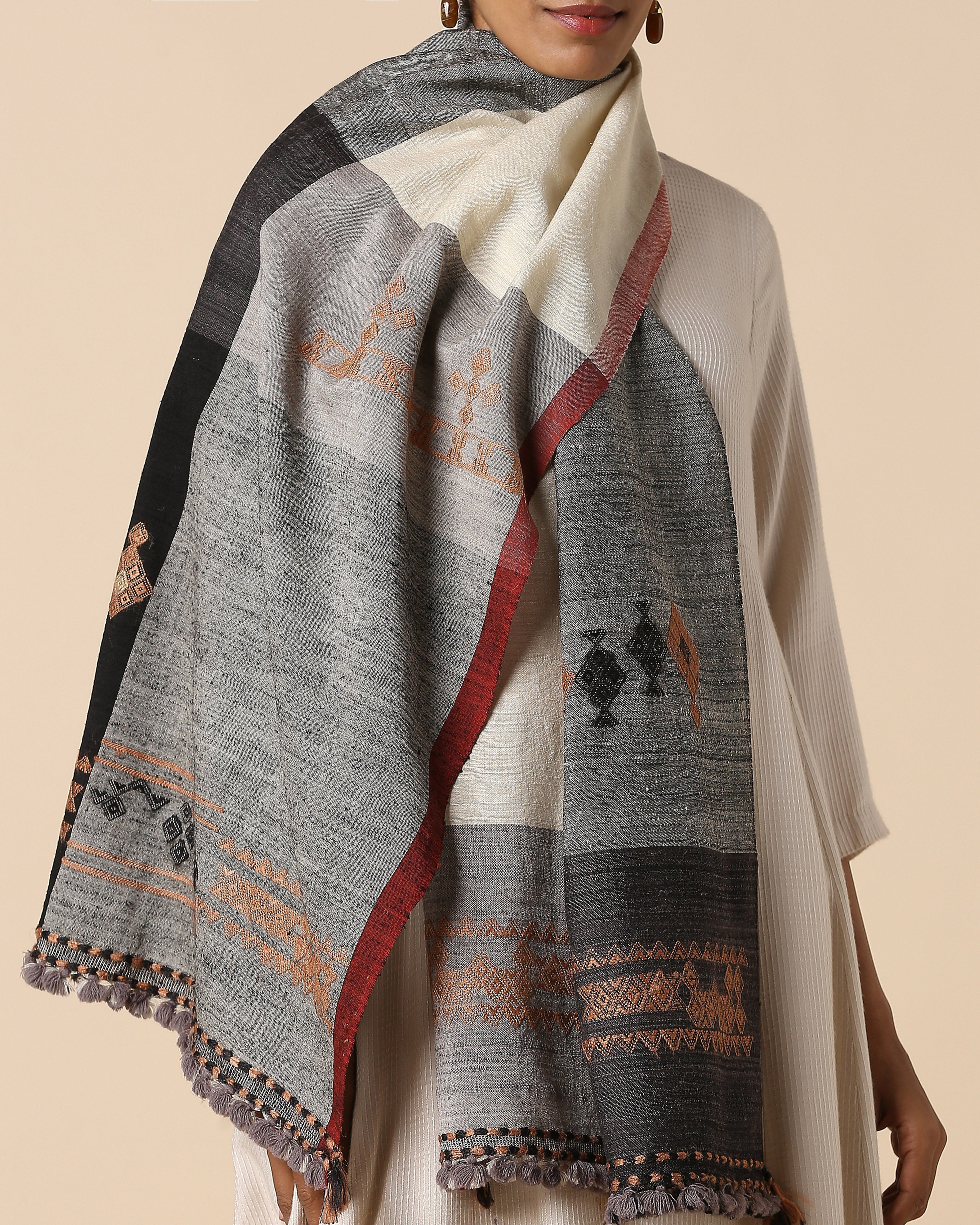 Sela Bhujodi Extra Weft Wool Silk Stole