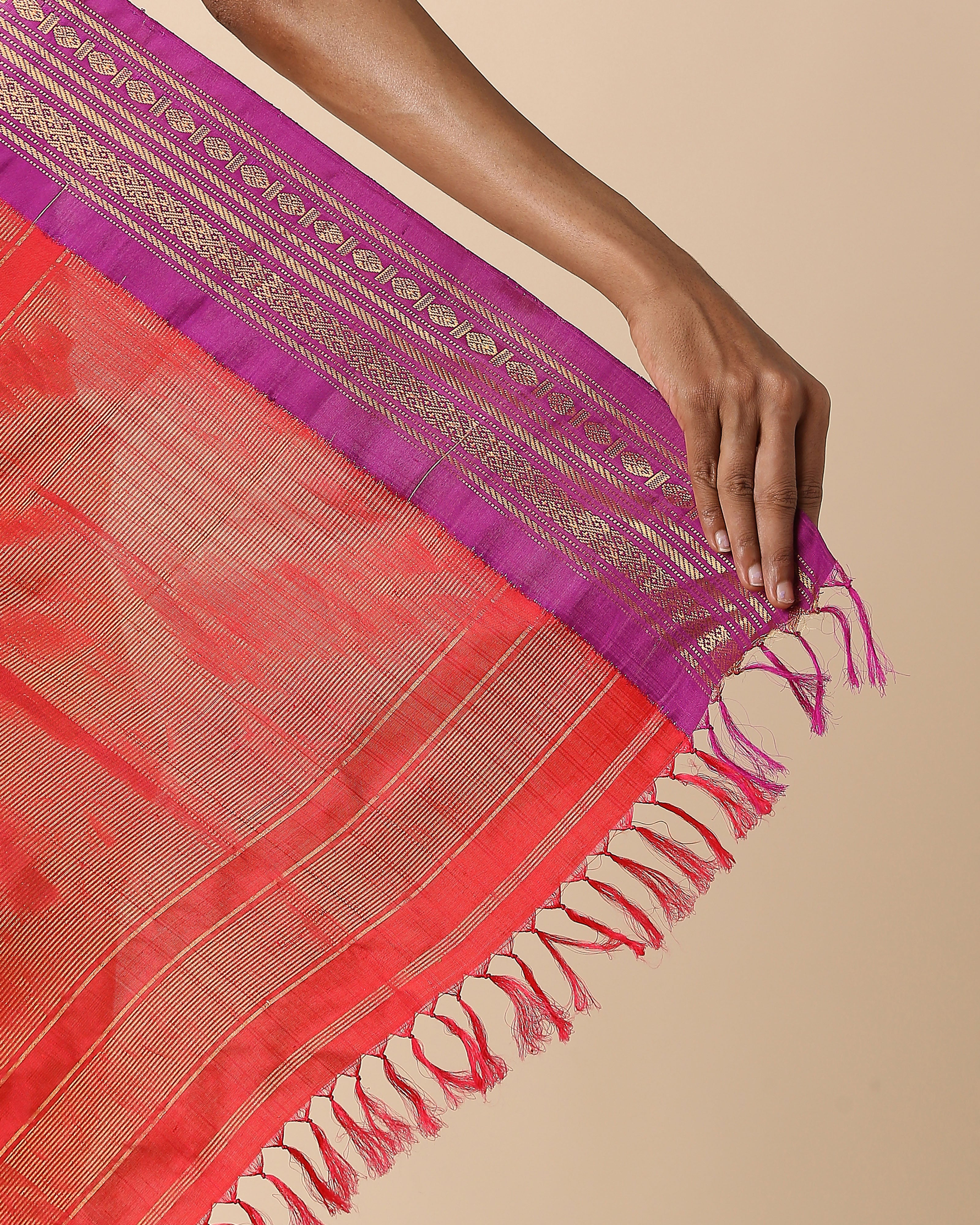 Nikolai Gadwal Kuttu Weave Cotton Silk Saree