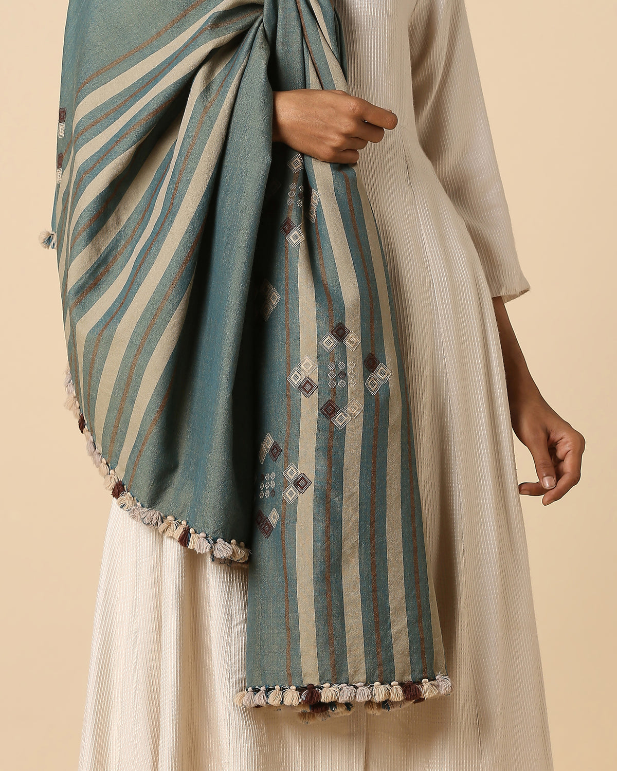 Arushi Bhujodi Extra Weft Woolen Shawl