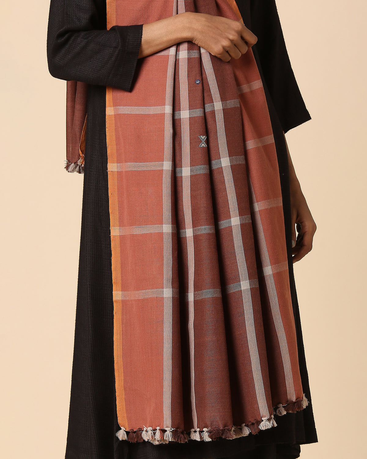 Parla Bhujodi Extra Weft Woolen Shawl