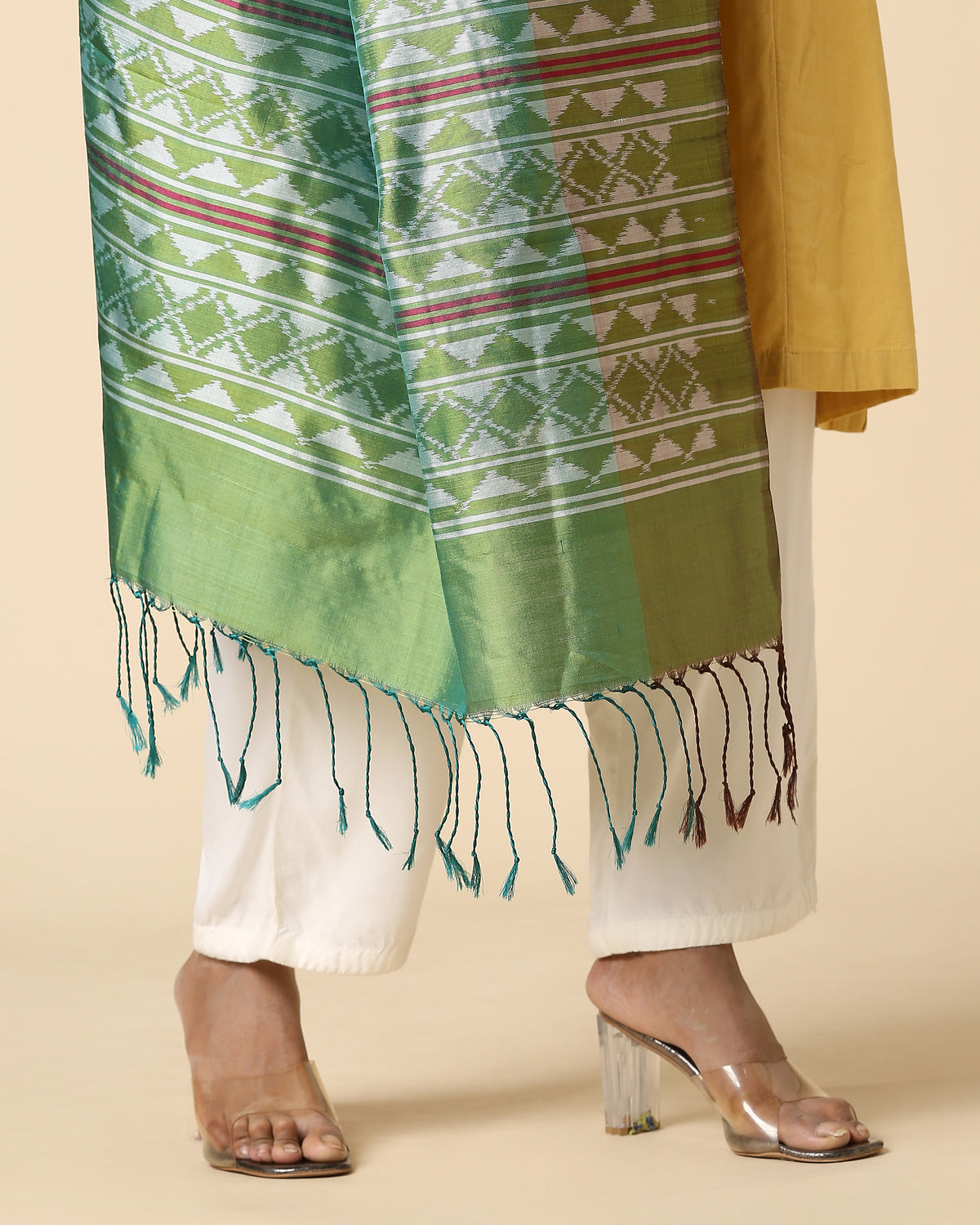 Giria Pochampally Weft Ikat Silk Dupatta