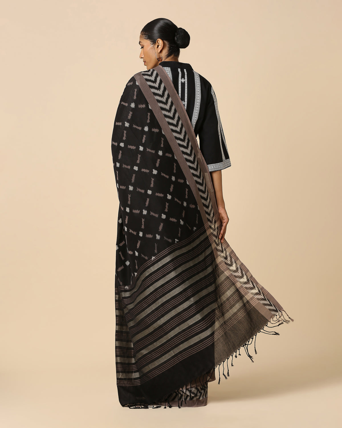 Sharoma Pochampally Warp Ikat Cotton Saree