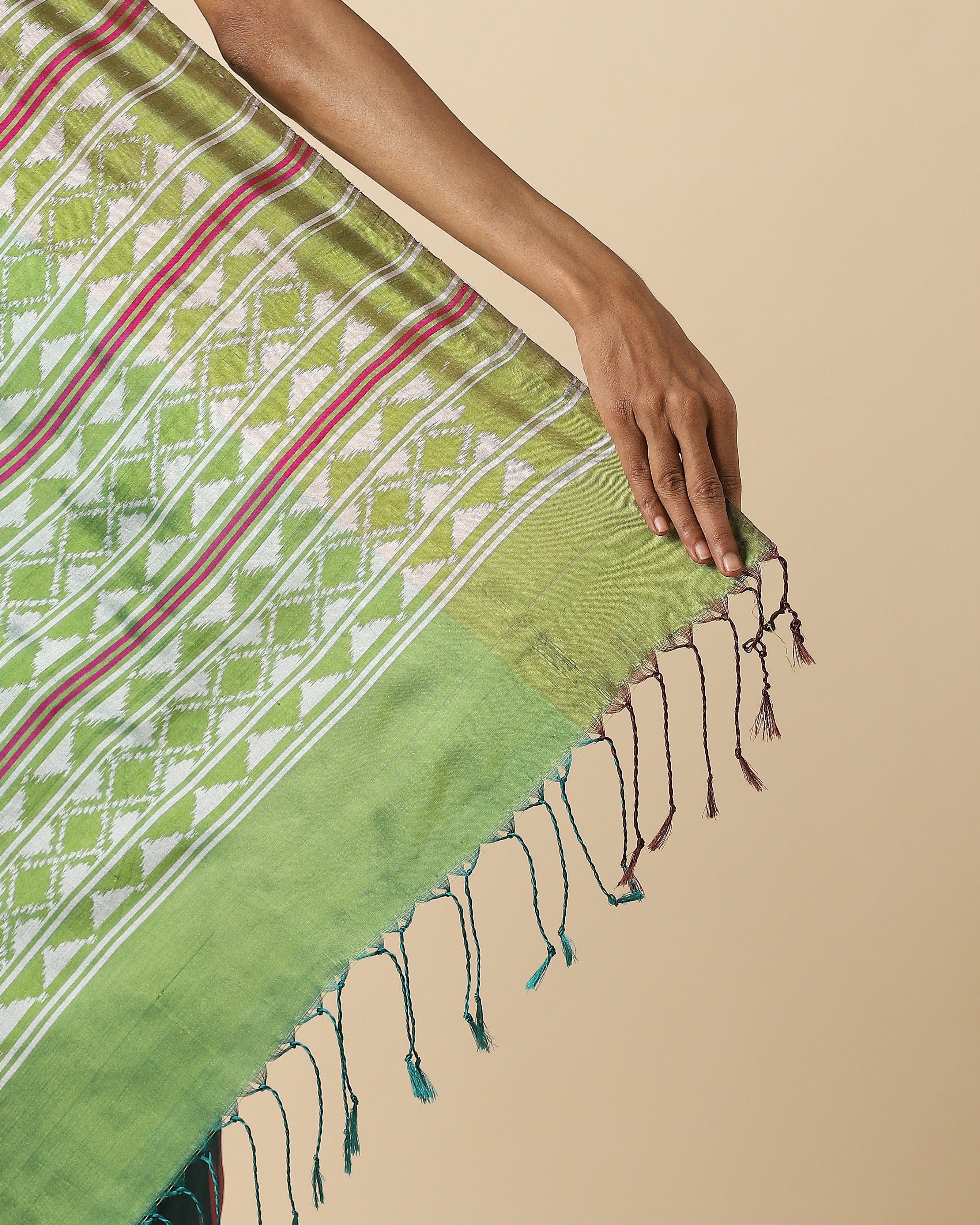Giria Pochampally Weft Ikat Silk Saree