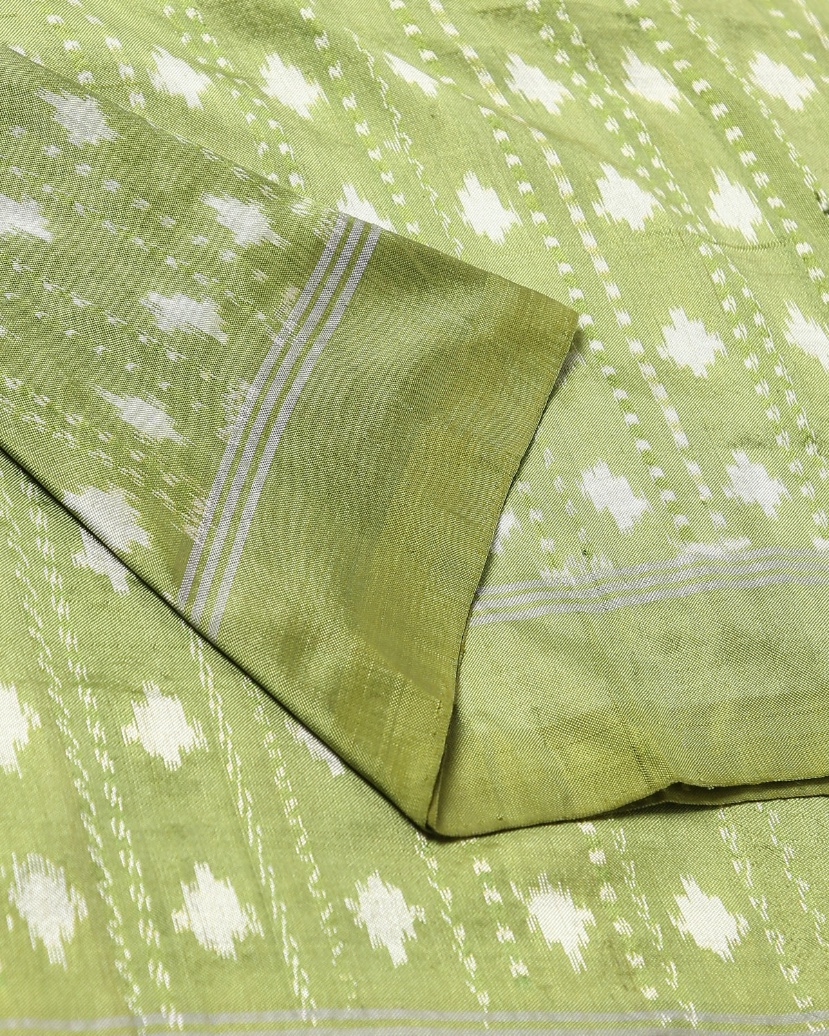 Navina Pochampally Weft Ikat Silk Saree