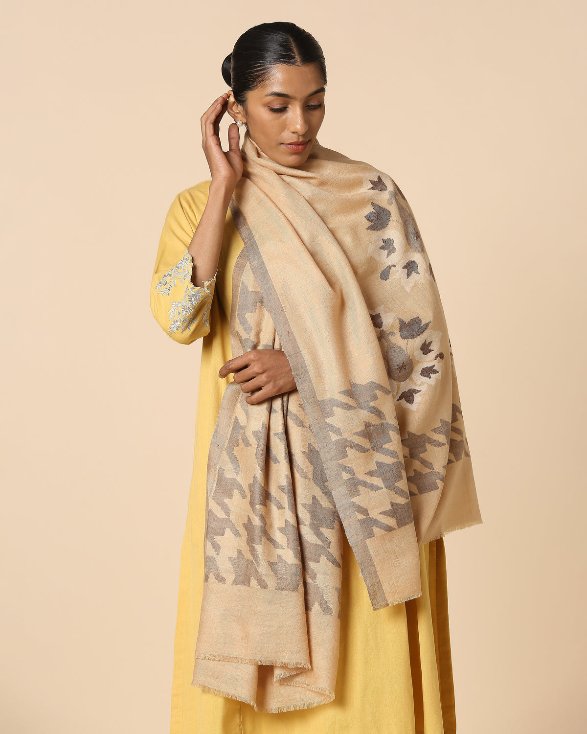 Smarukh Kashmir Kani Pashmina Shawl