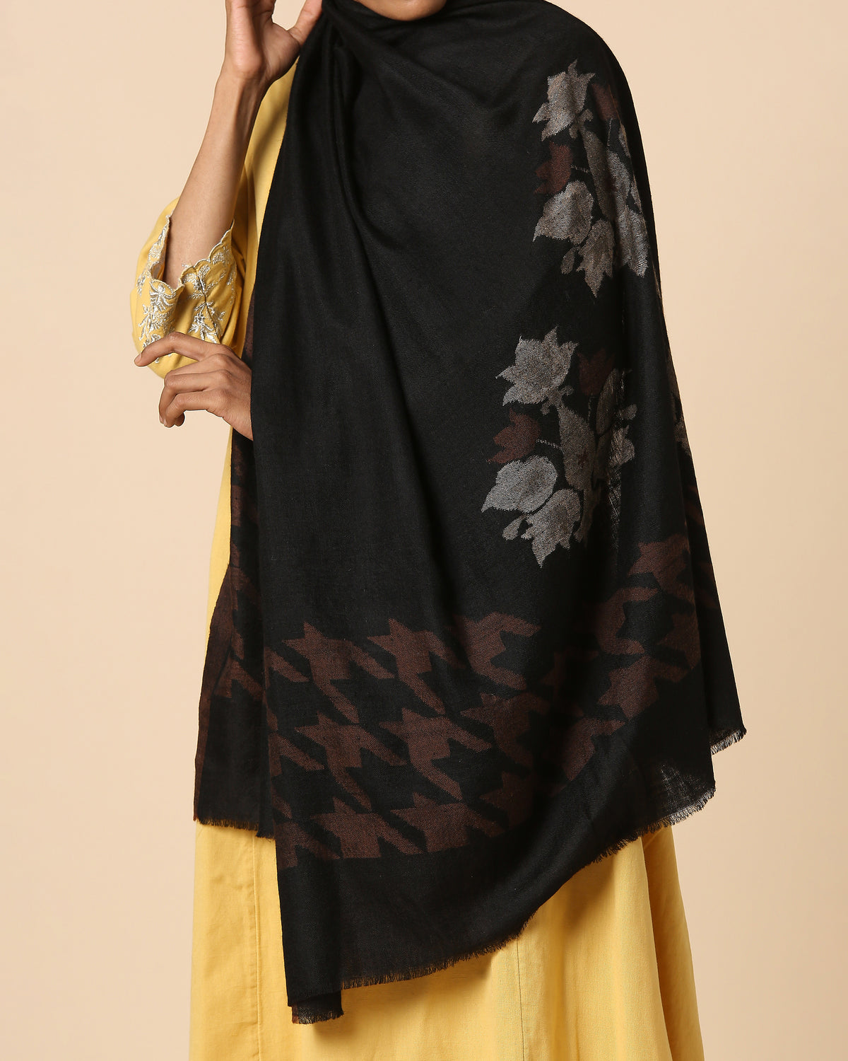 Smarukh Kashmir Kani Pashmina Shawl