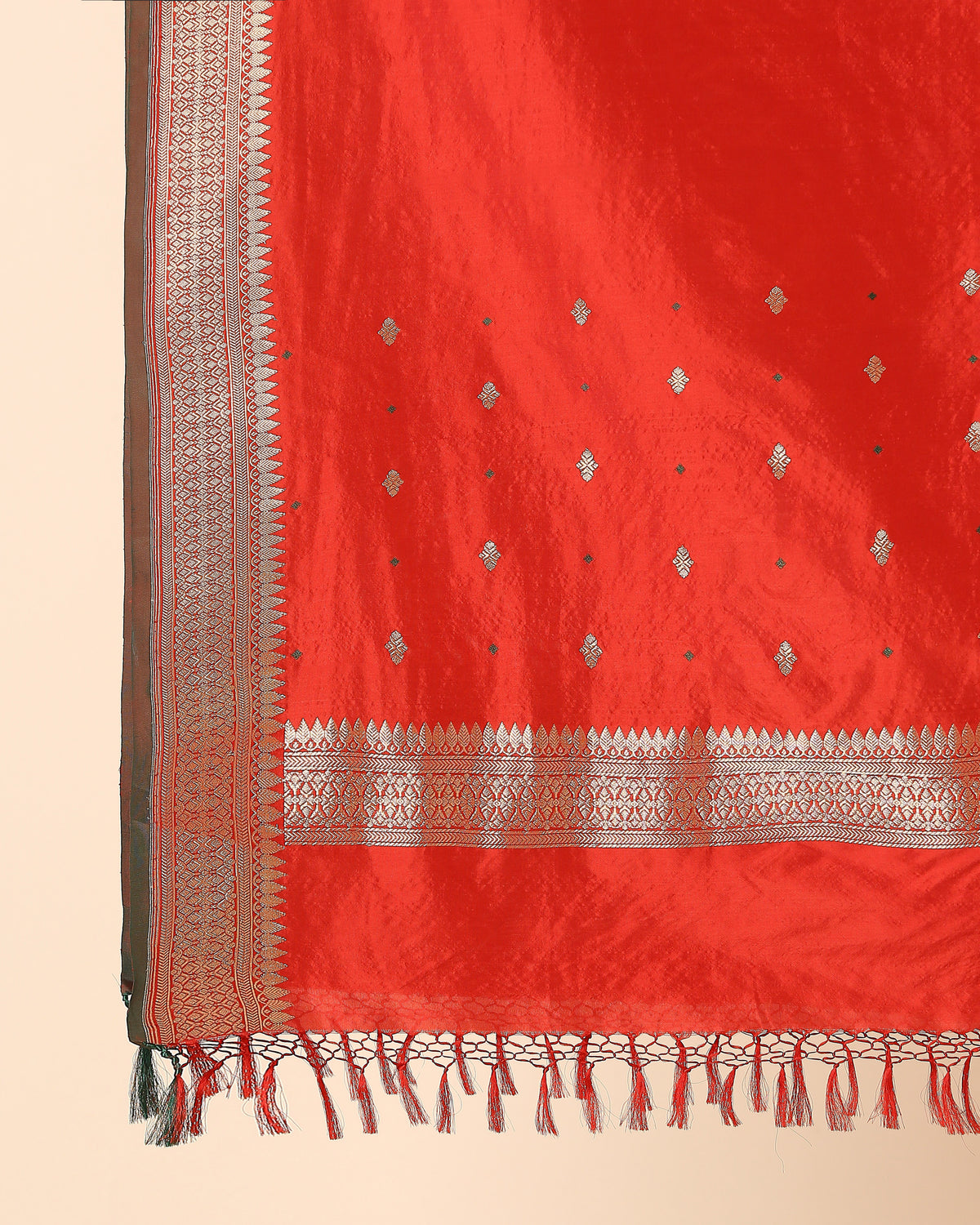 Satya Banarasi Kadwa Silk Dupatta