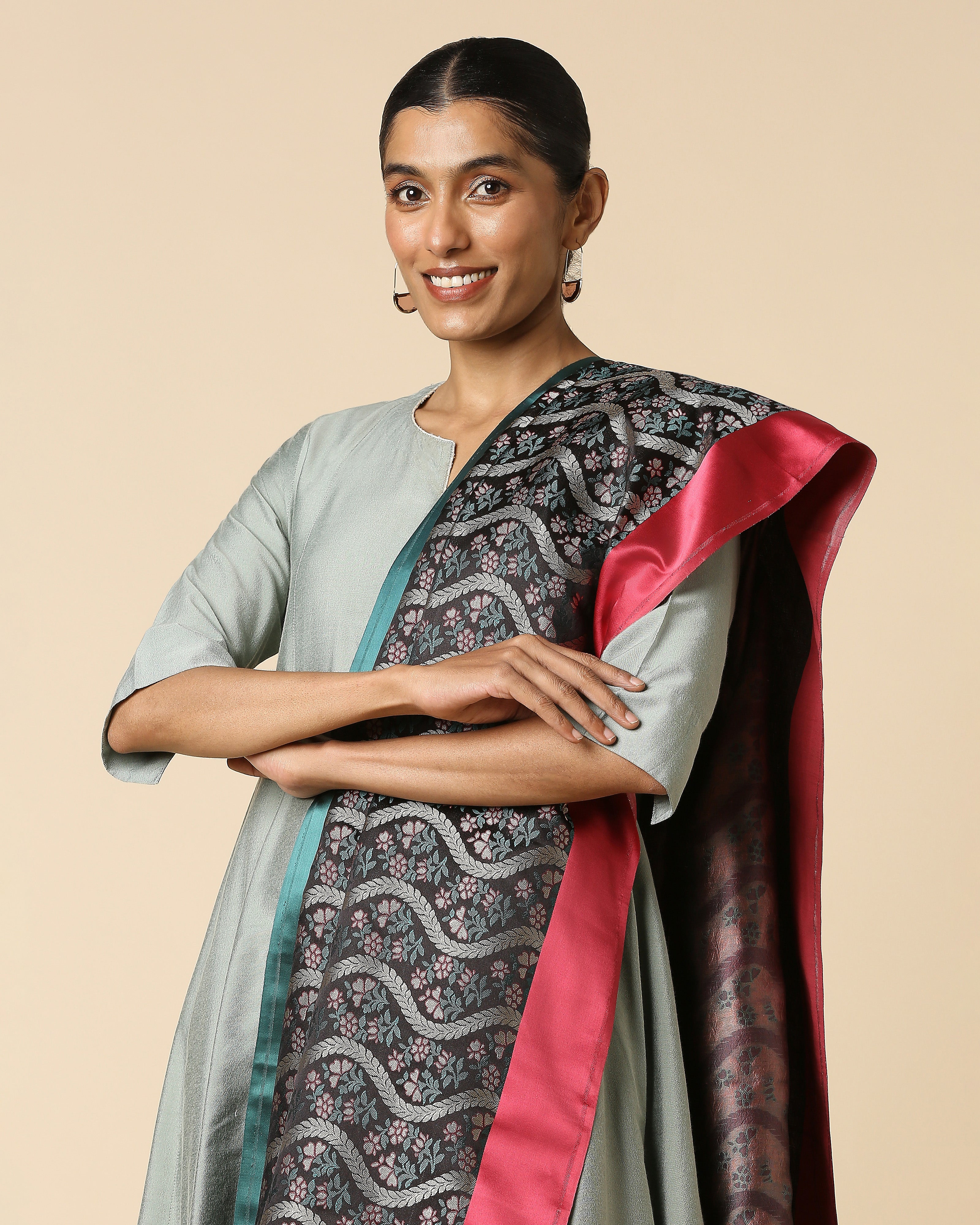 Ruhei Banarasi Tanchoi And Kadwa Silk Dupatta
