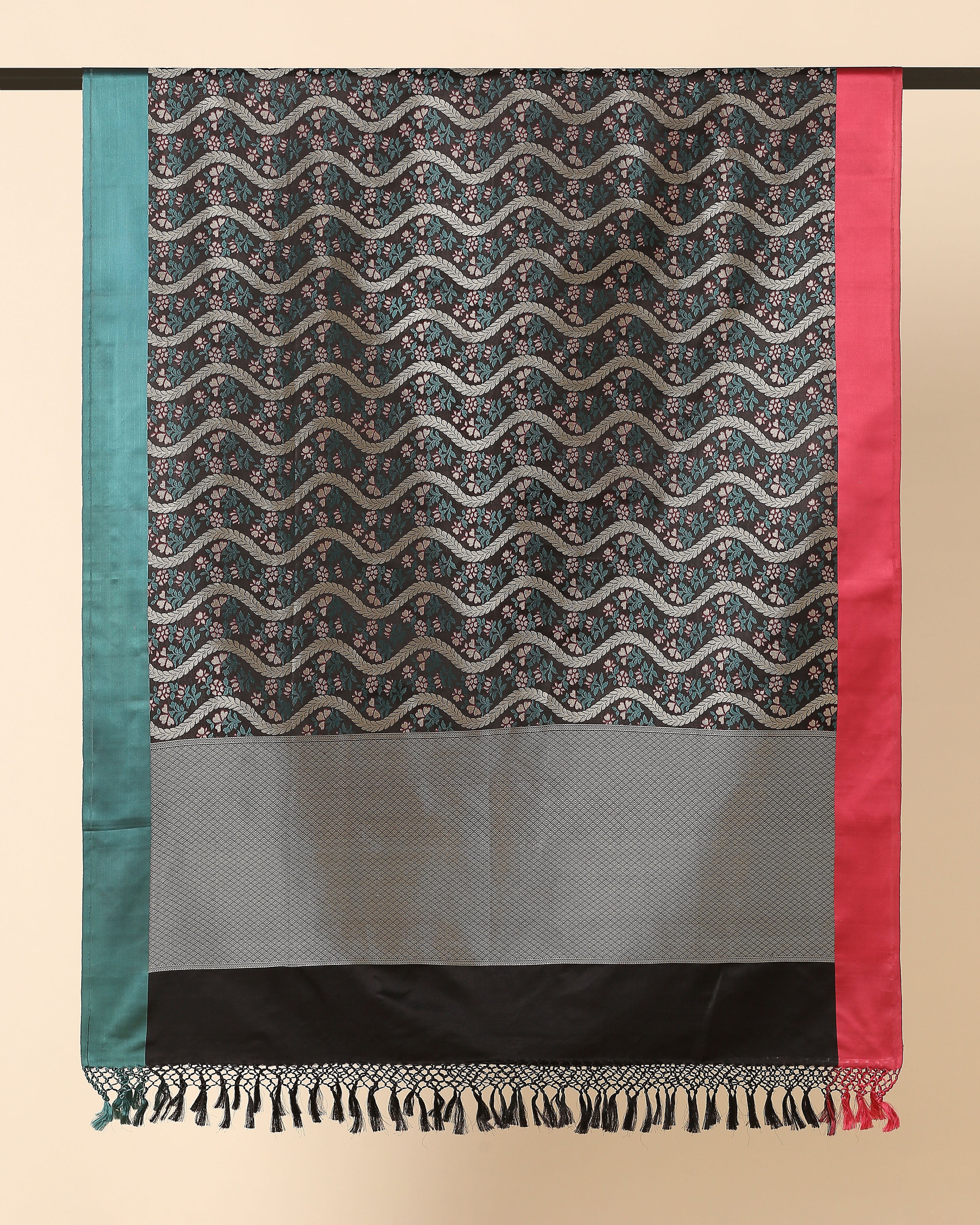 Ruhei Banarasi Tanchoi And Kadwa Silk Dupatta