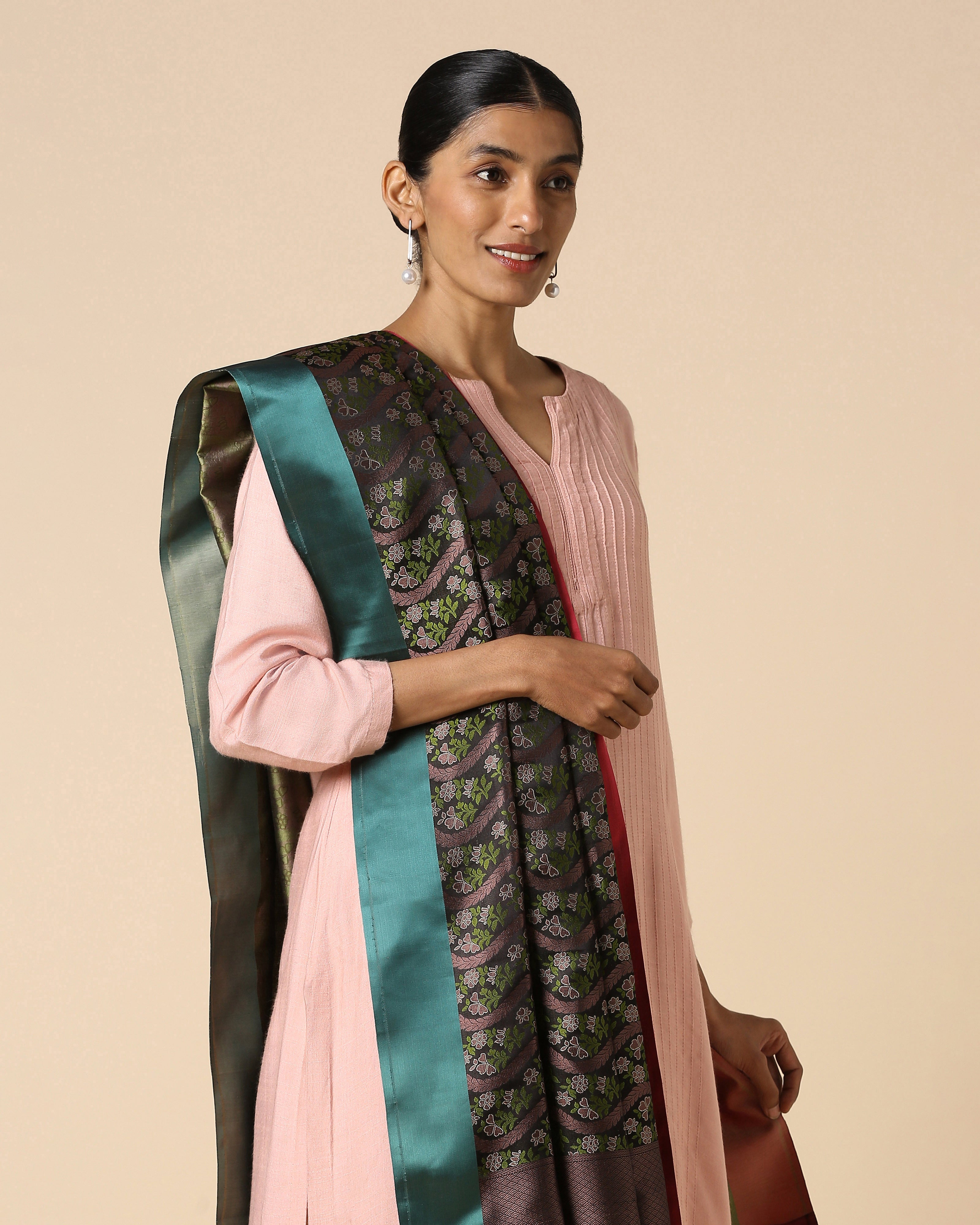 Ruhei Banarasi Tanchoi And Kadwa Silk Dupatta