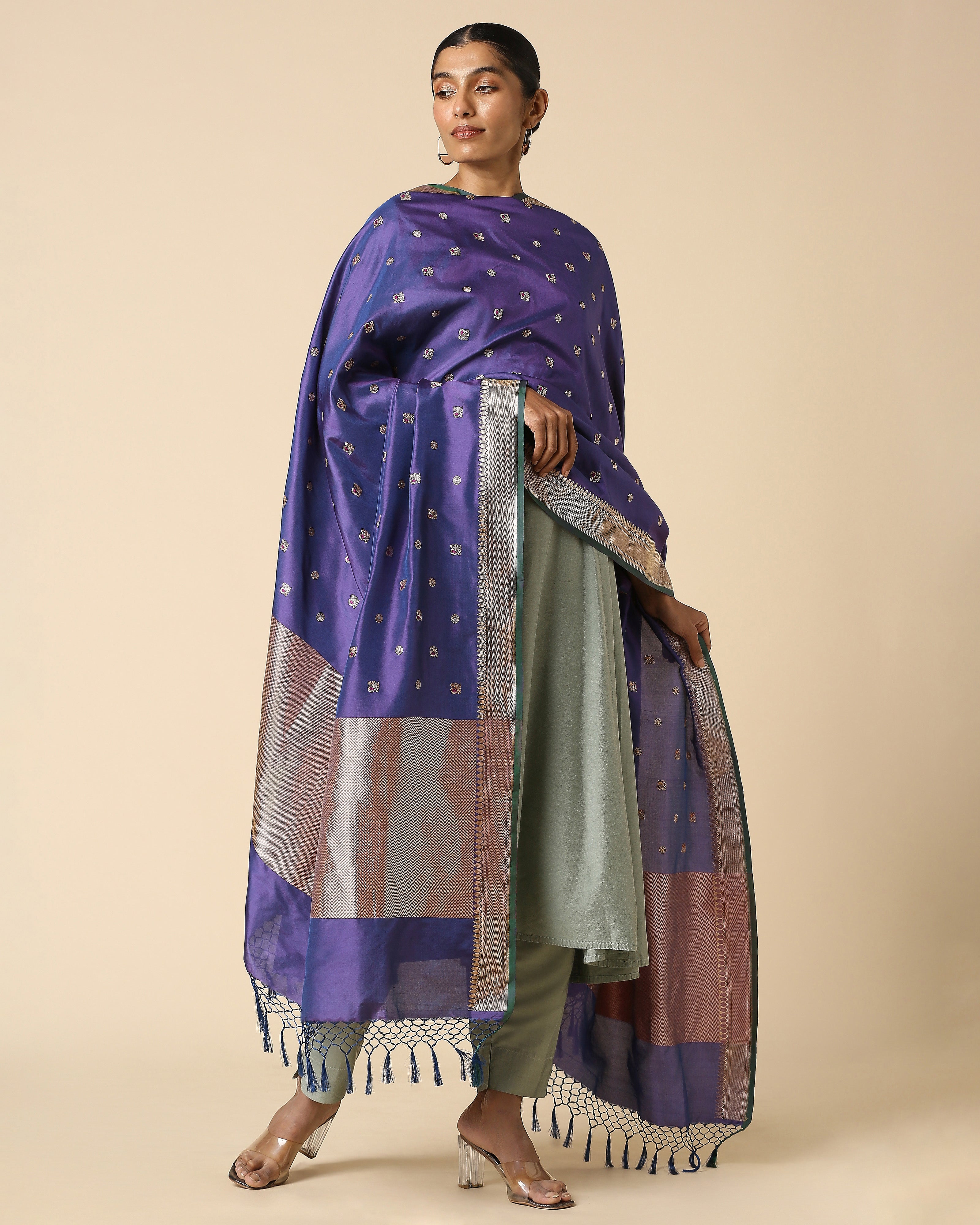 Yashoda Banarasi Kadwa Silk Dupatta