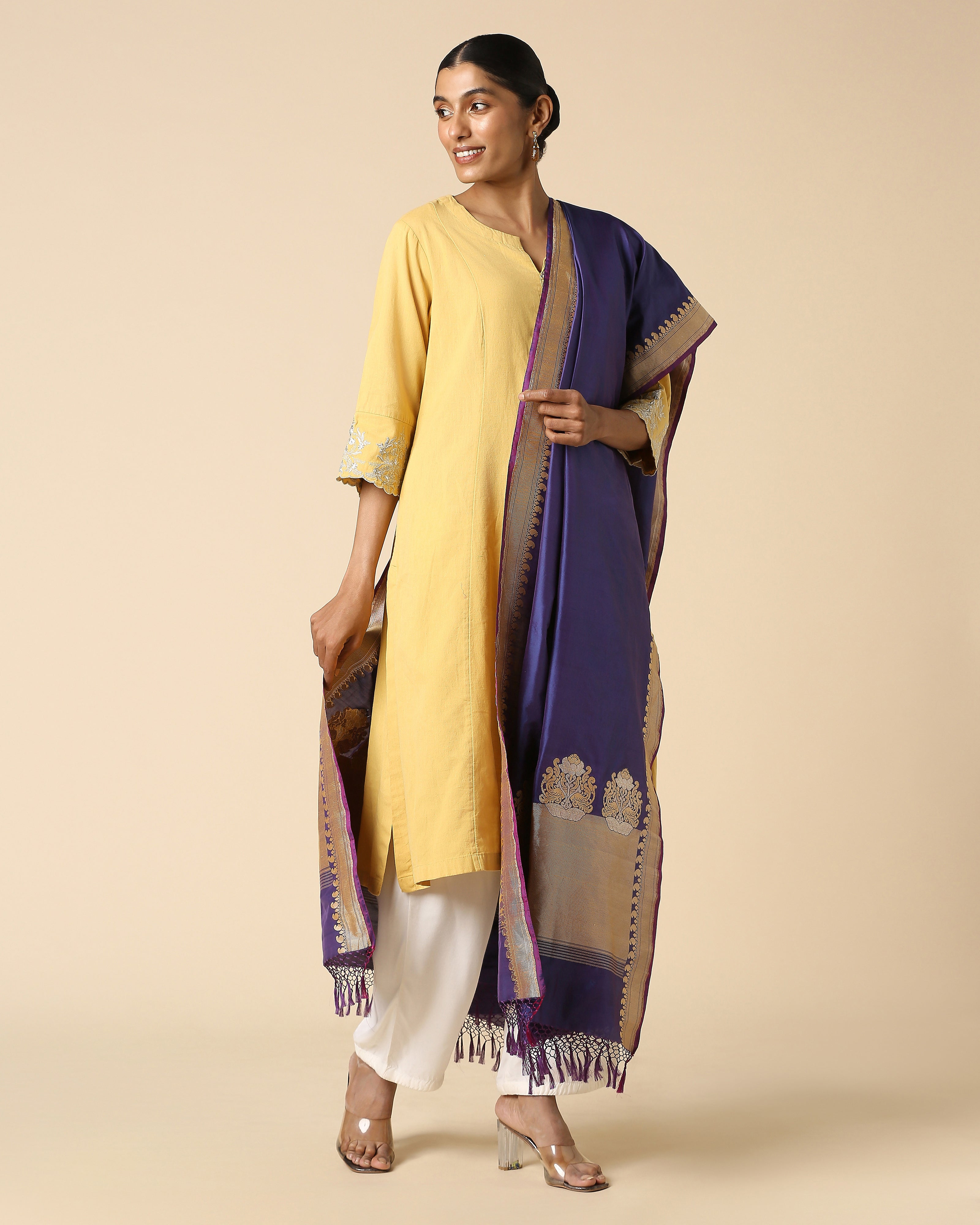 Keerthi Banarasi Kadwa Silk Dupatta