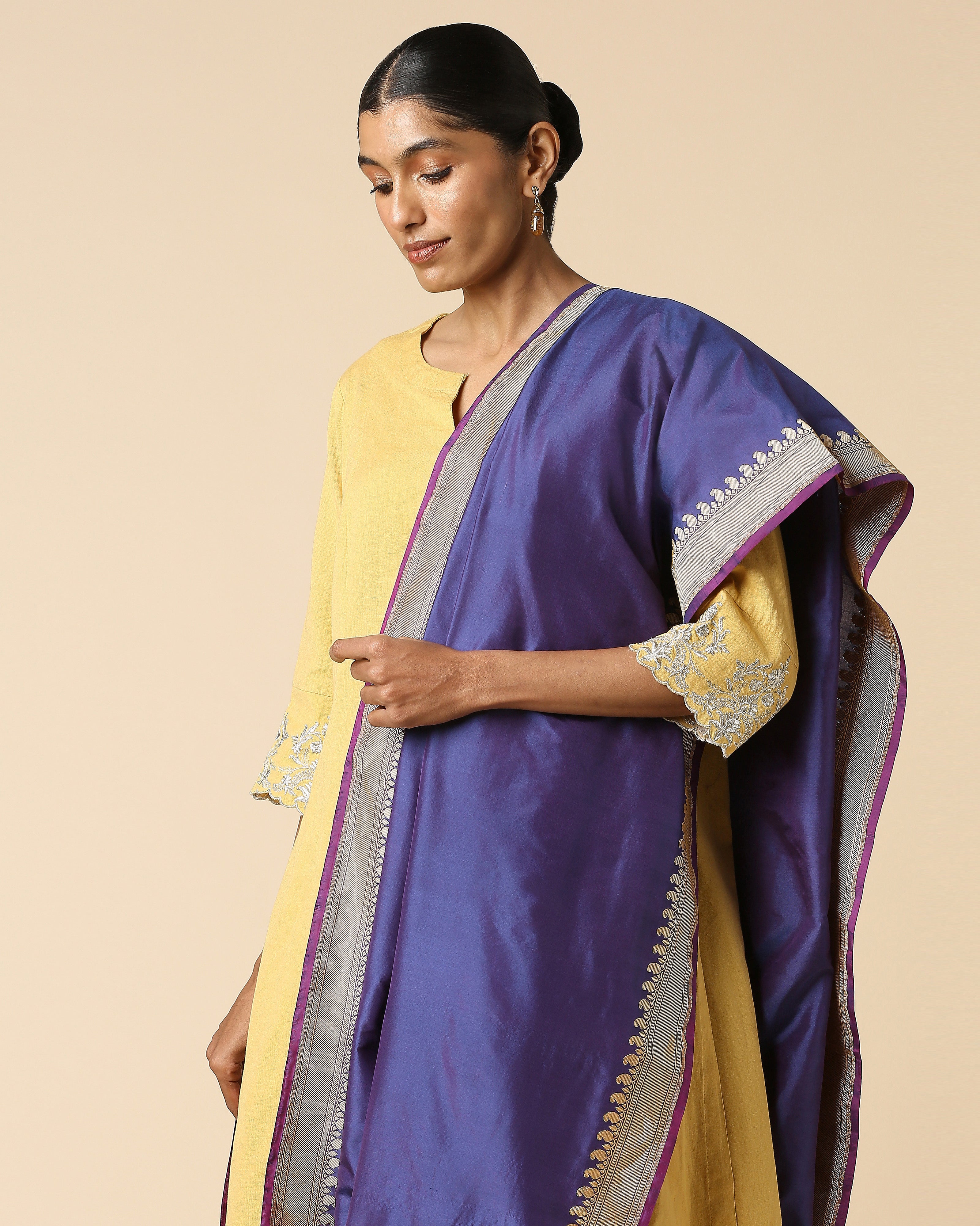 Keerthi Banarasi Kadwa Silk Dupatta