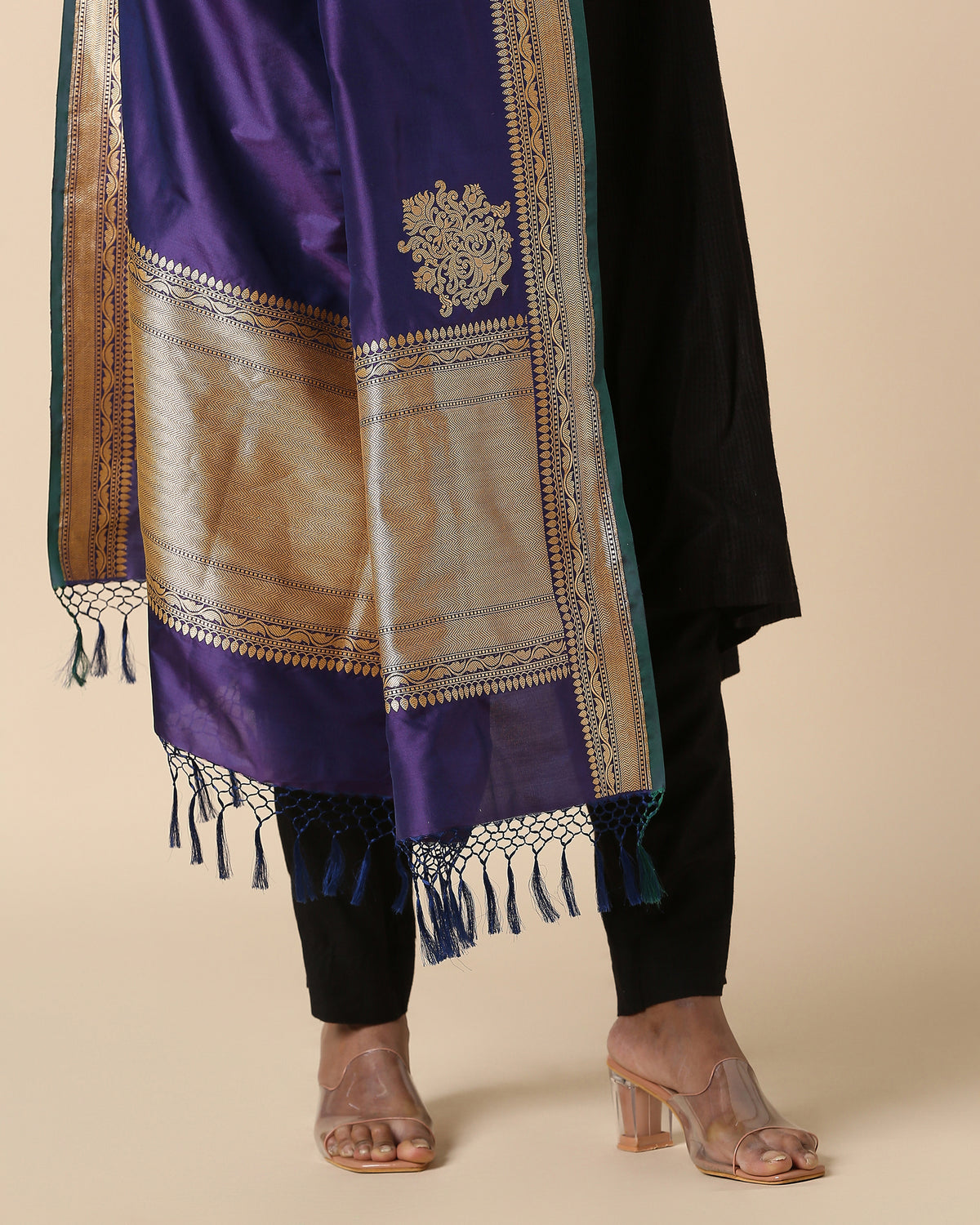 Shakuntala Banarasi Kadwa Silk Dupatta