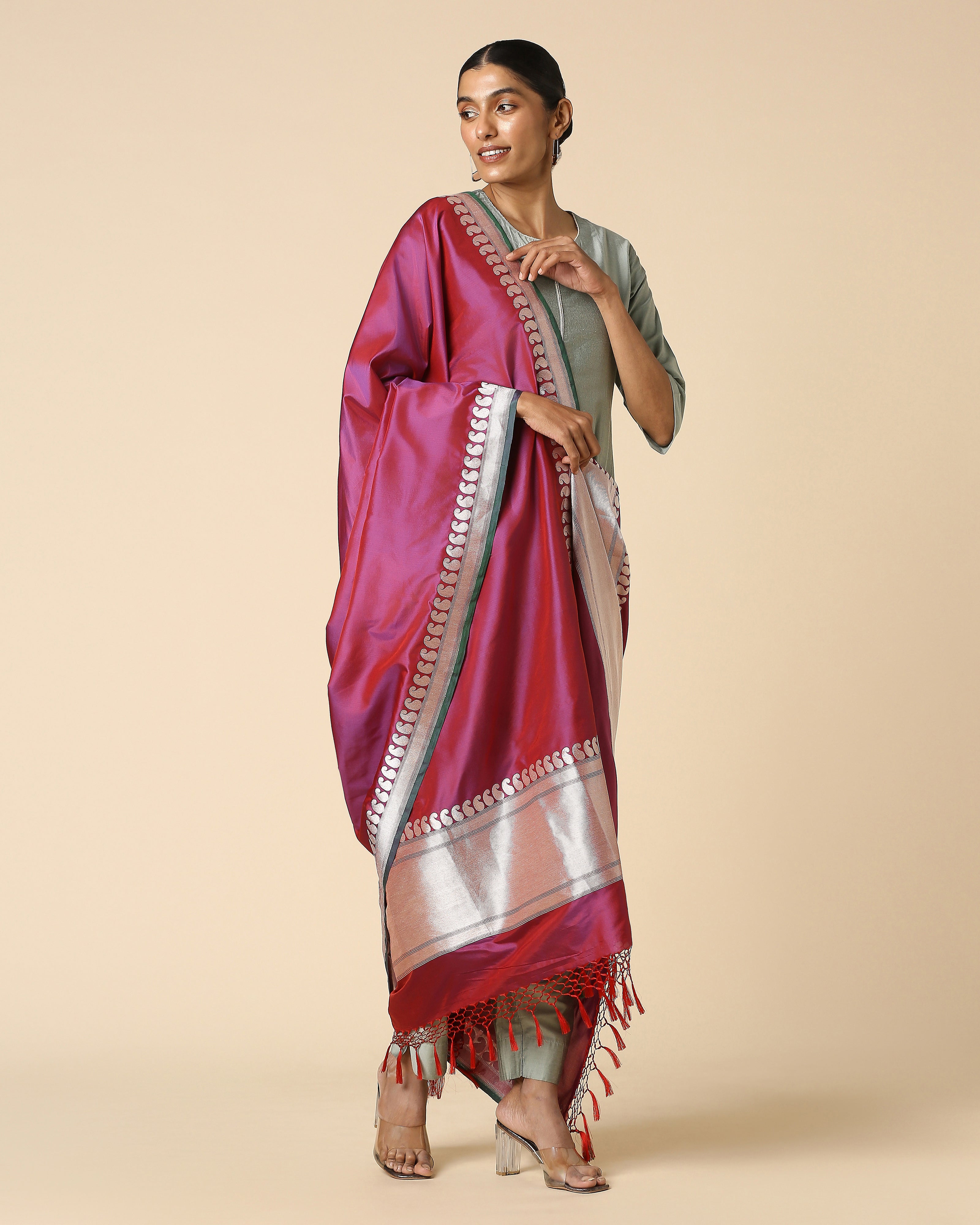 Sreya Banarasi Kadwa Silk Dupatta
