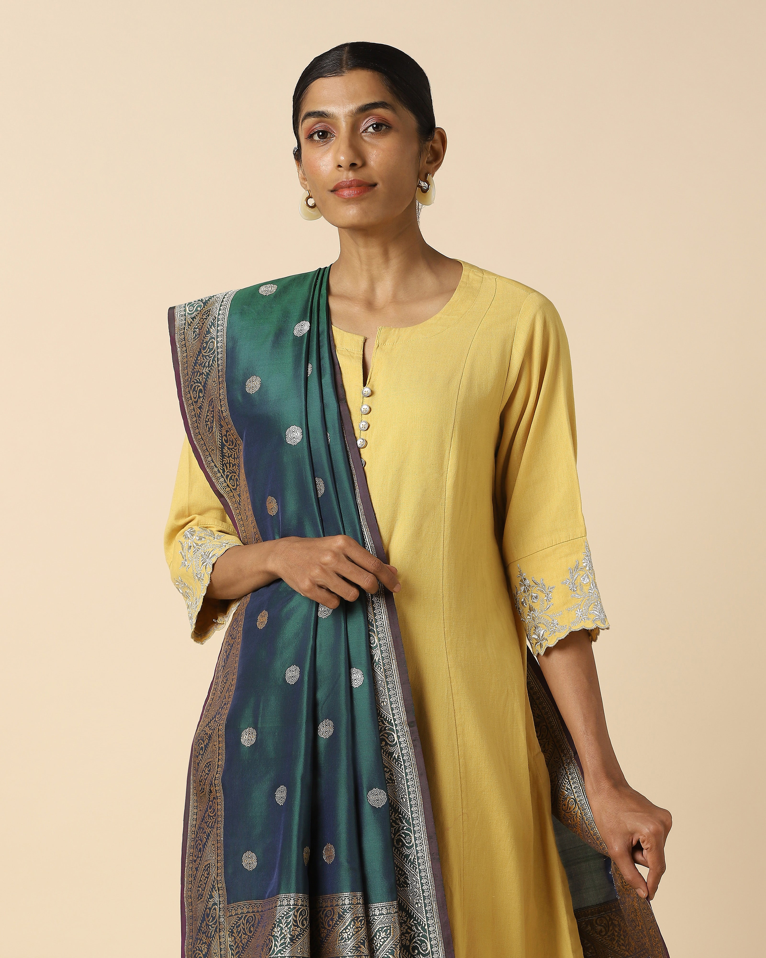 Ratnabala Banarasi Kadwa Silk Dupatta