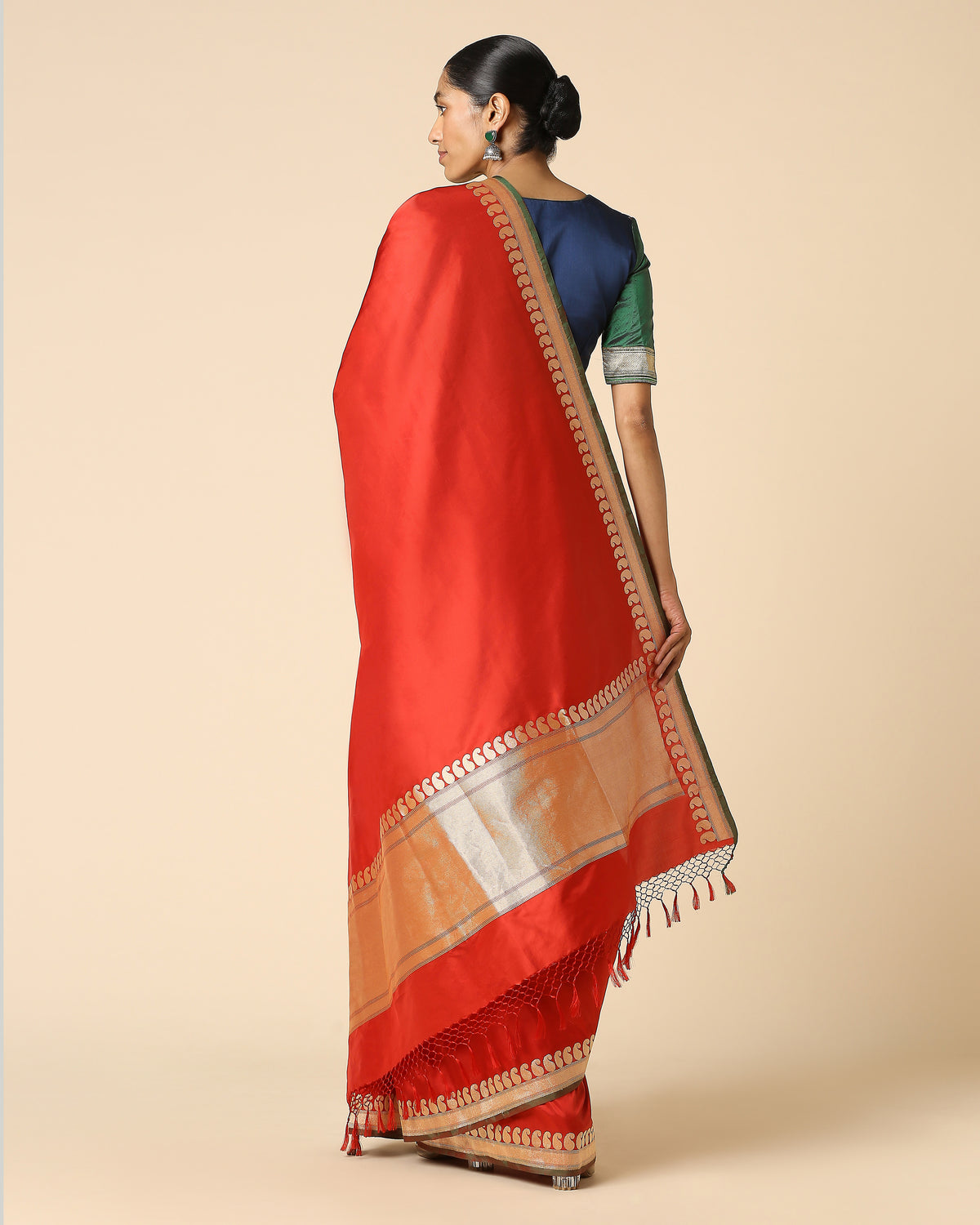 Sreya Banarasi Kadwa Silk Saree