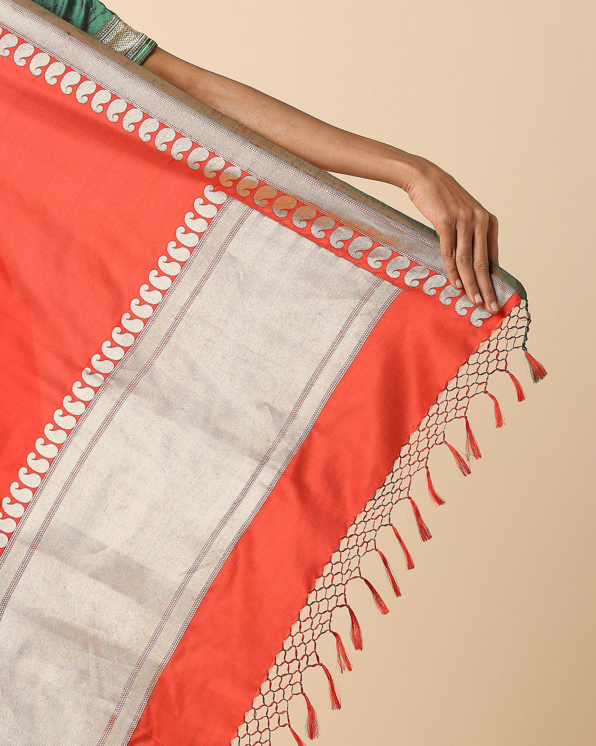 Sreya Banarasi Kadwa Silk Saree