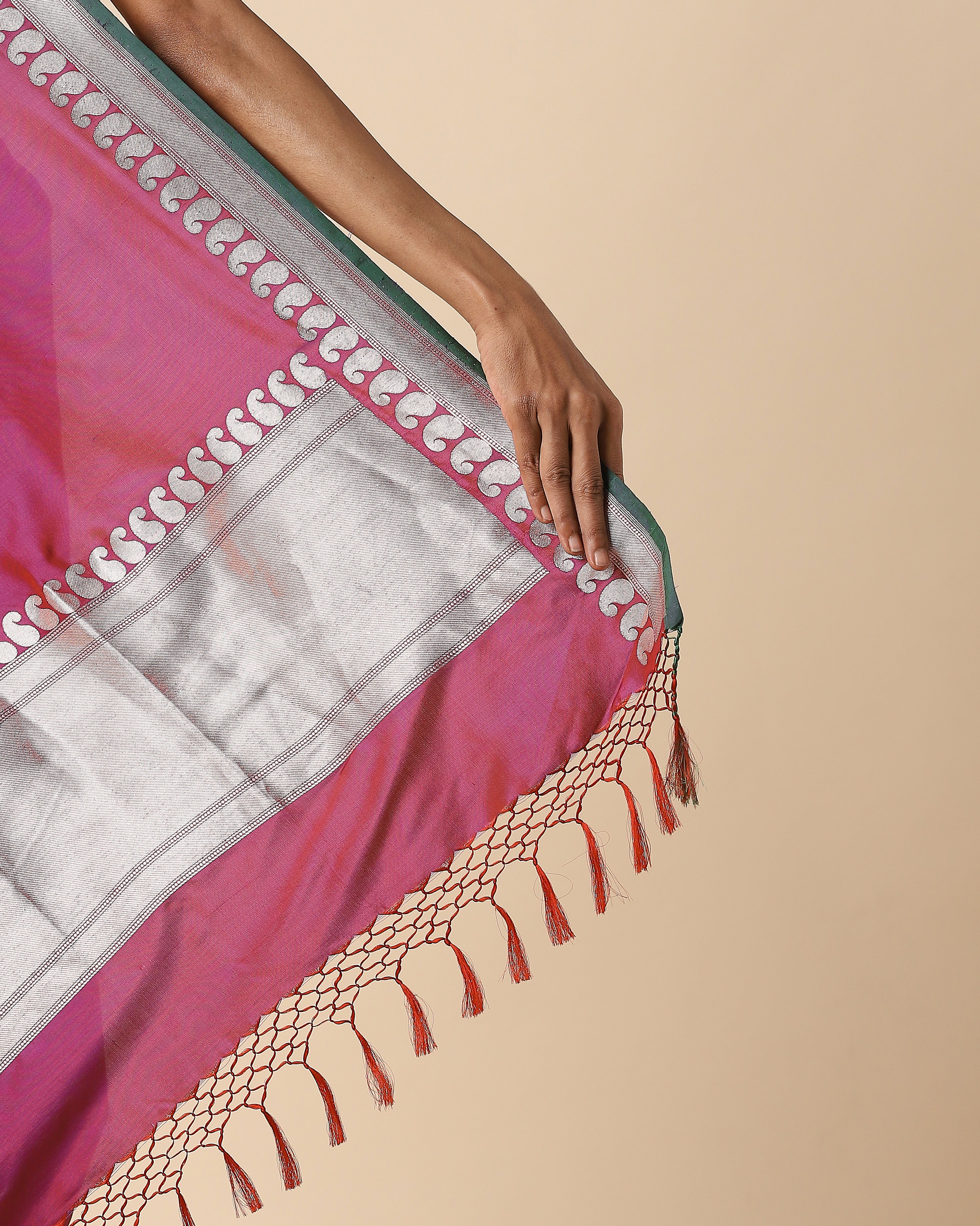 Sreya Banarasi Kadwa Silk Saree